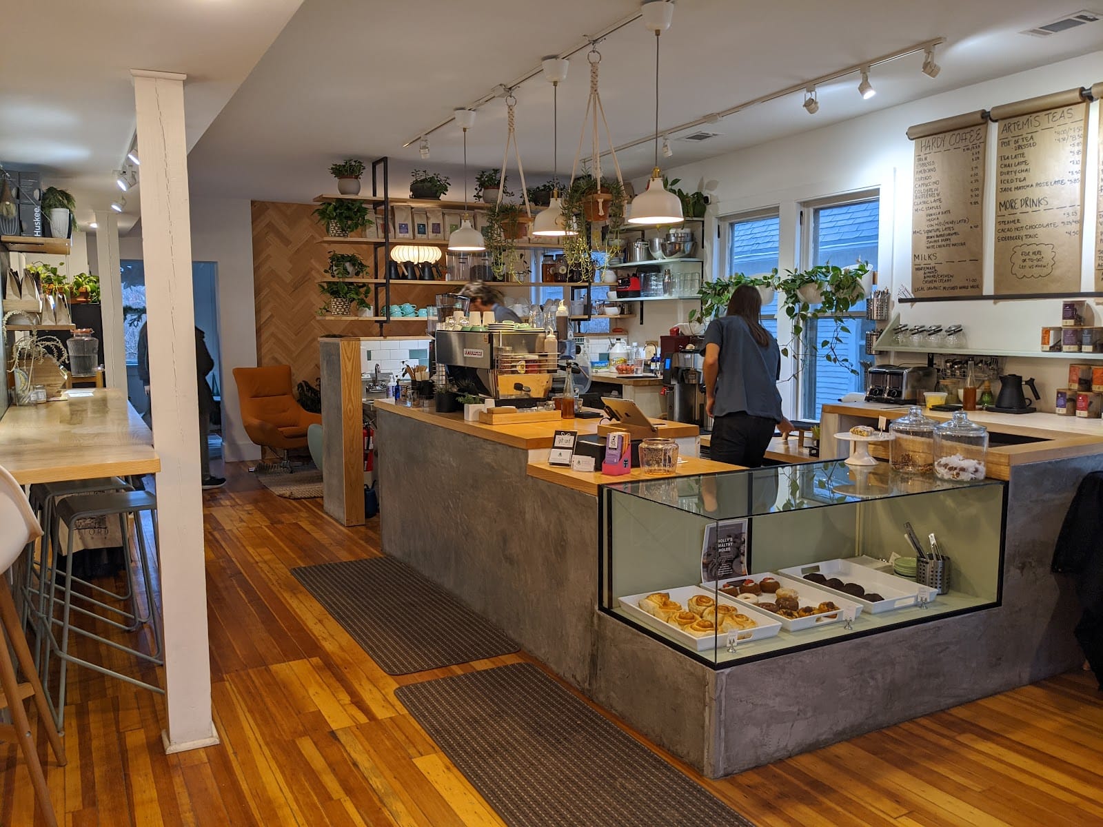 Myrtle & Cypress Coffeehouse