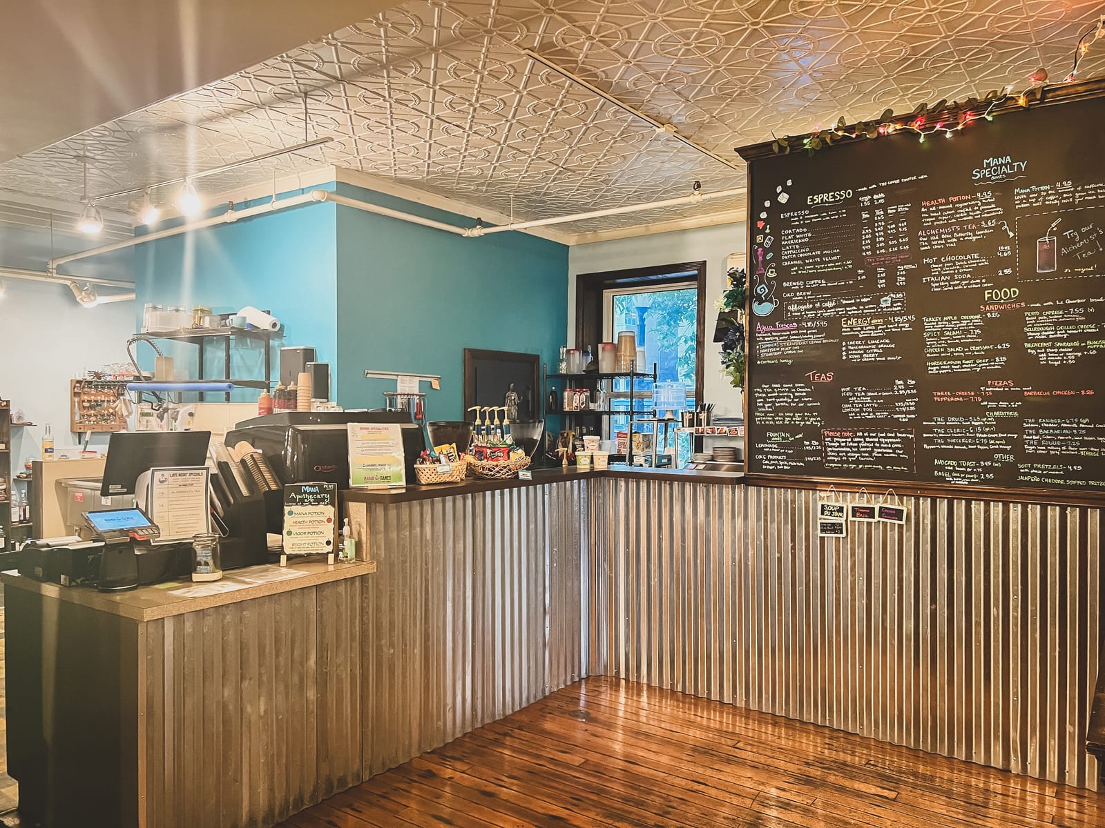 Mana Games Café photo 3