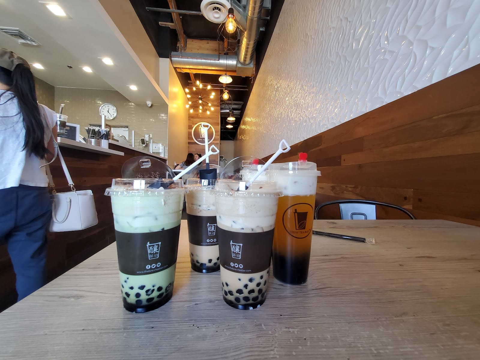 BREW TEA BAR