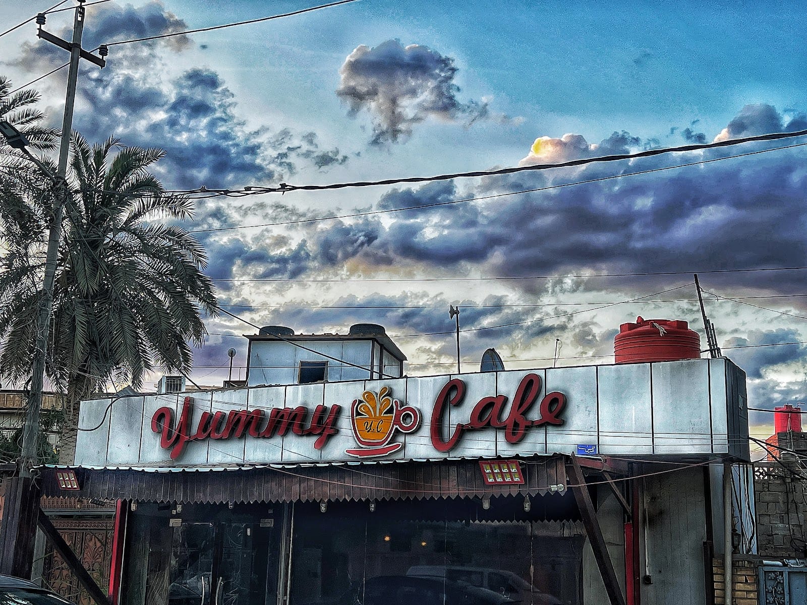 Yummy cafe