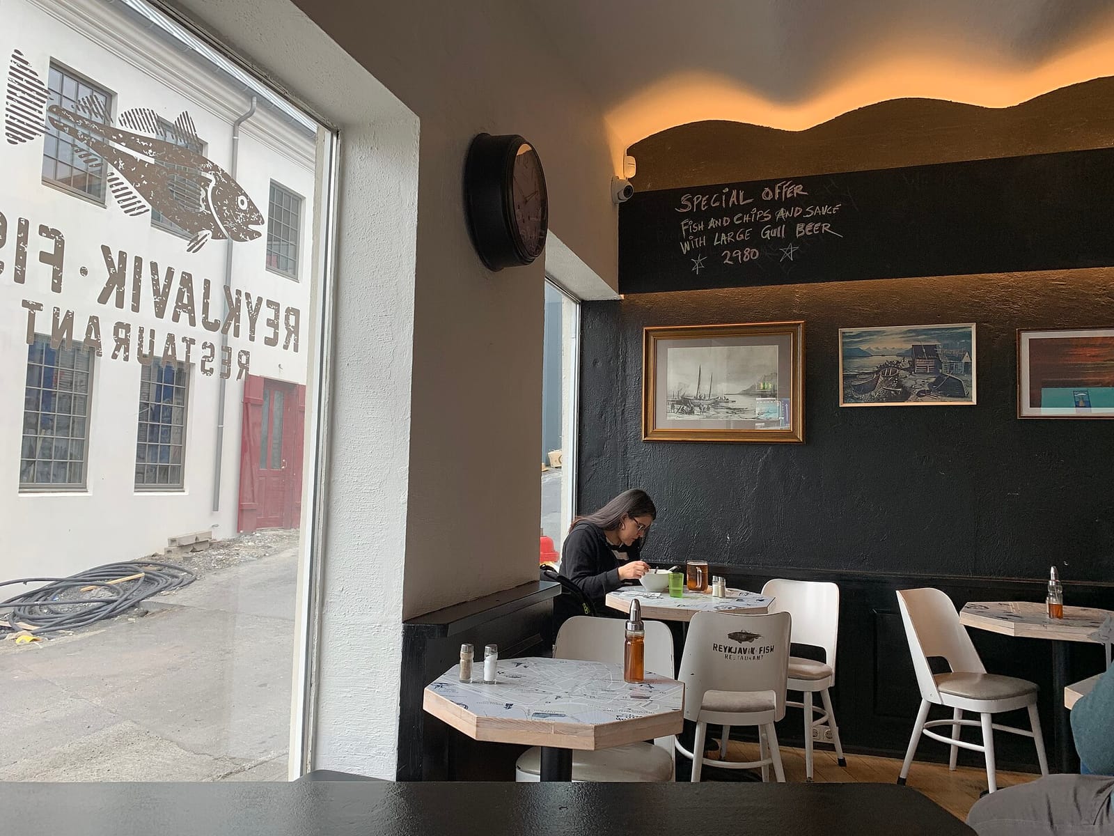 Reykjavik Röst photo 5