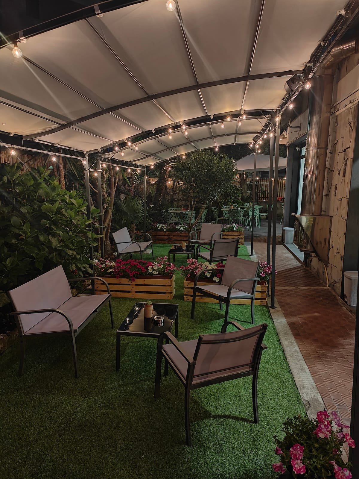 Bar Garden