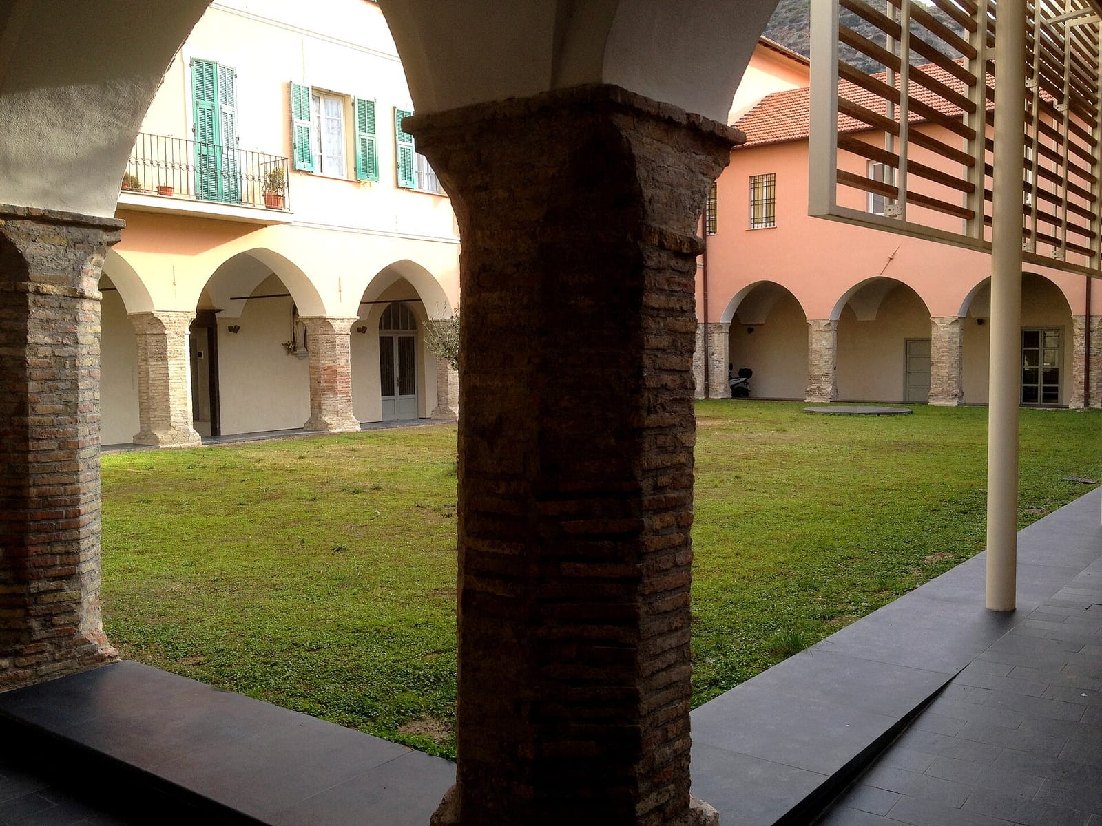 Piazza Caffè photo 4