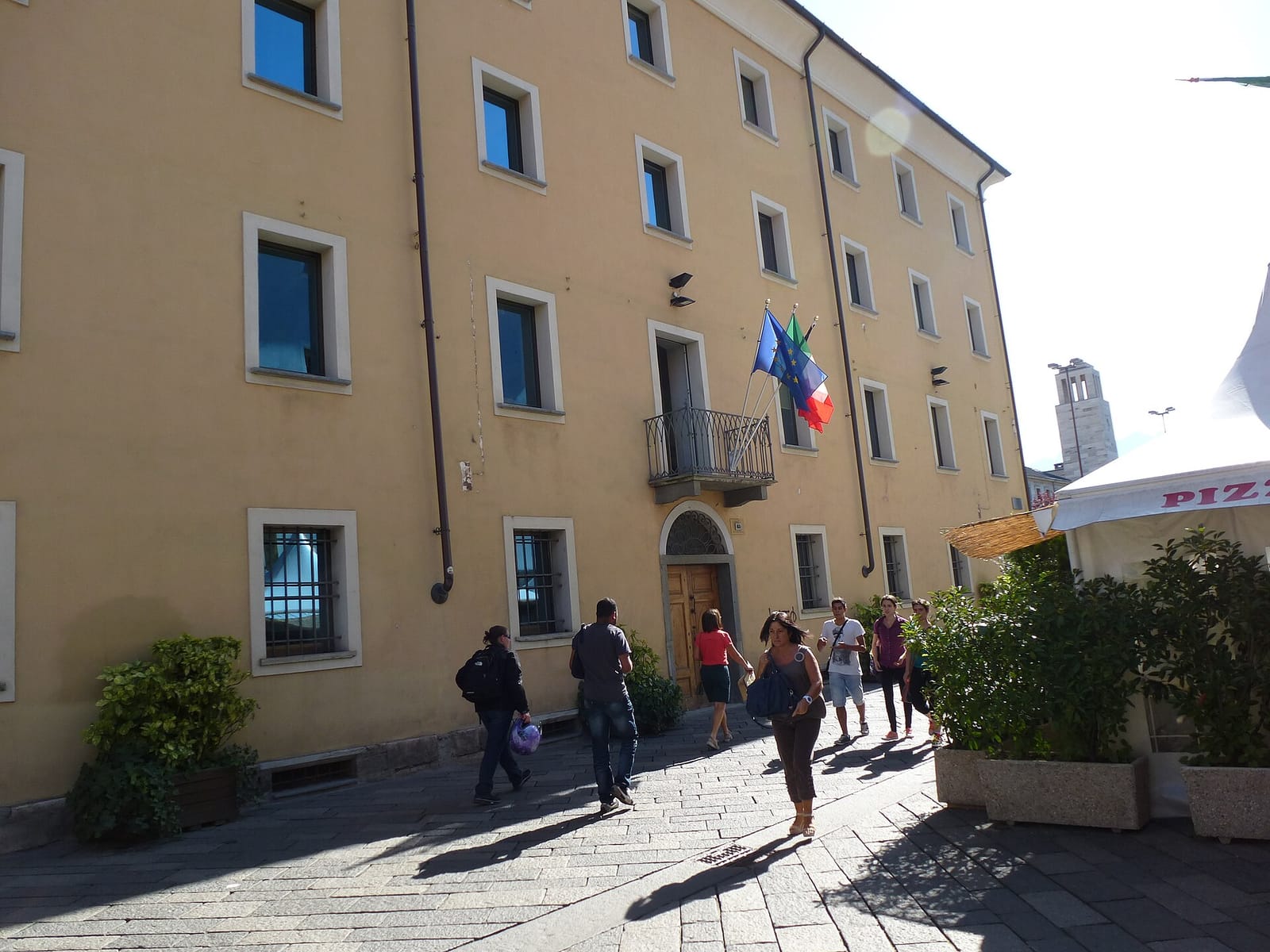 Caffe Ruitor 2