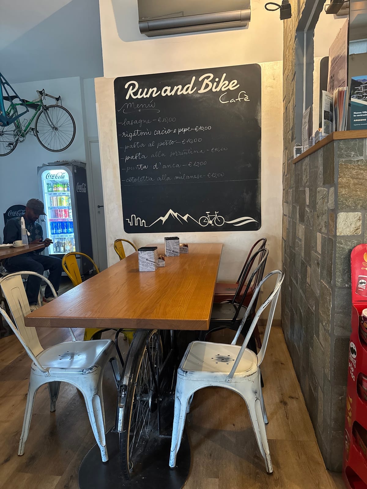 Run and Bike Café