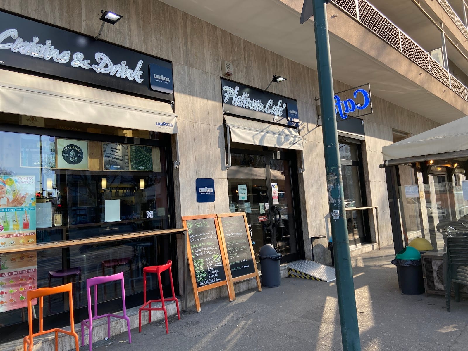 Platinum Café