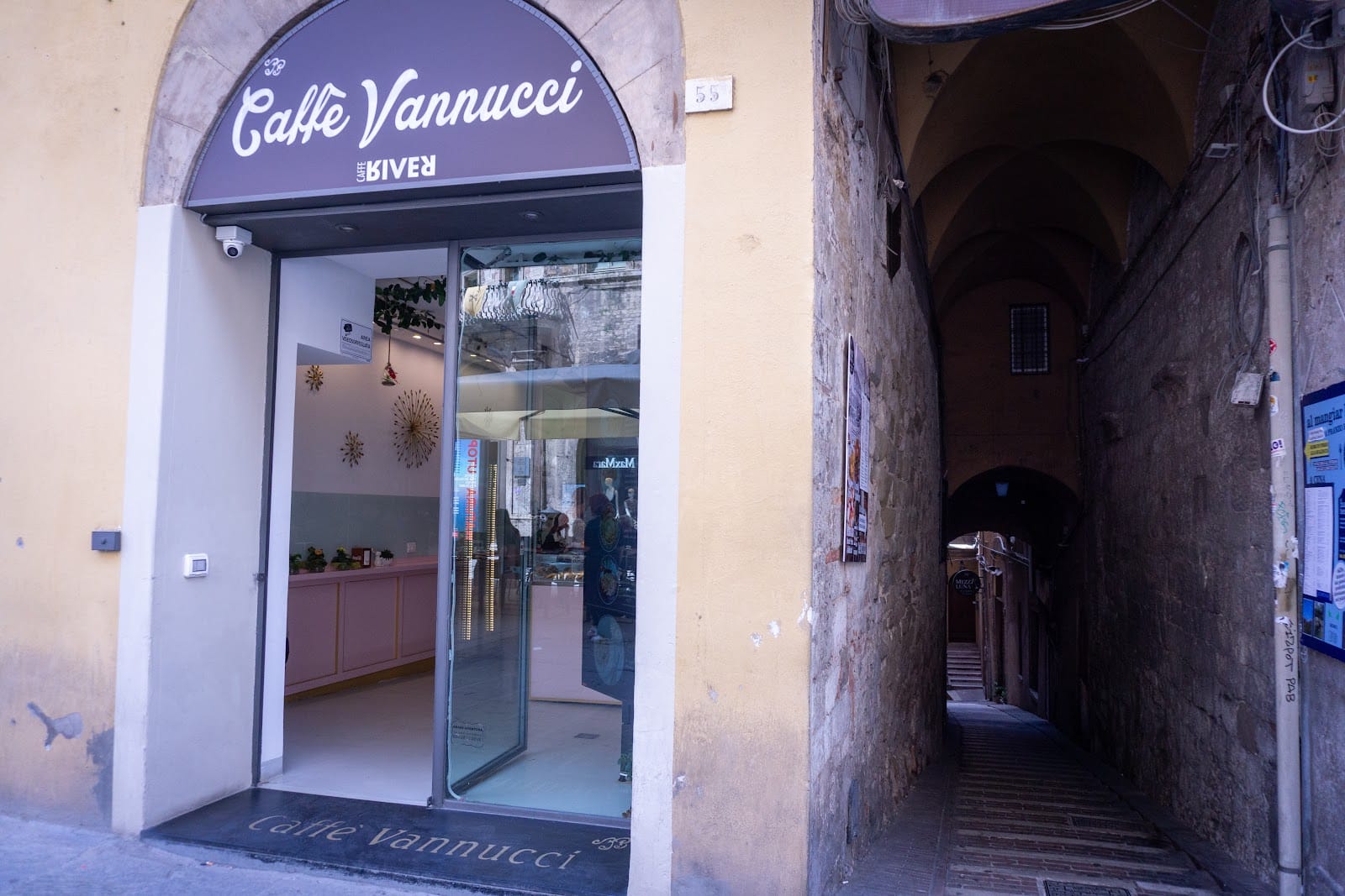 Caffe Vannucci