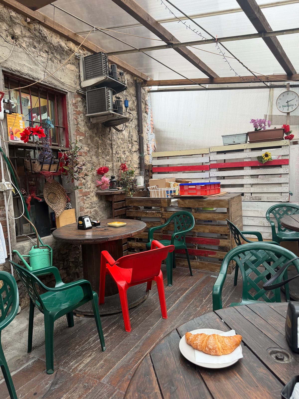 Coffee shop