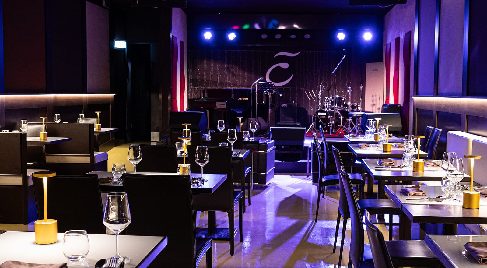Elegance Café