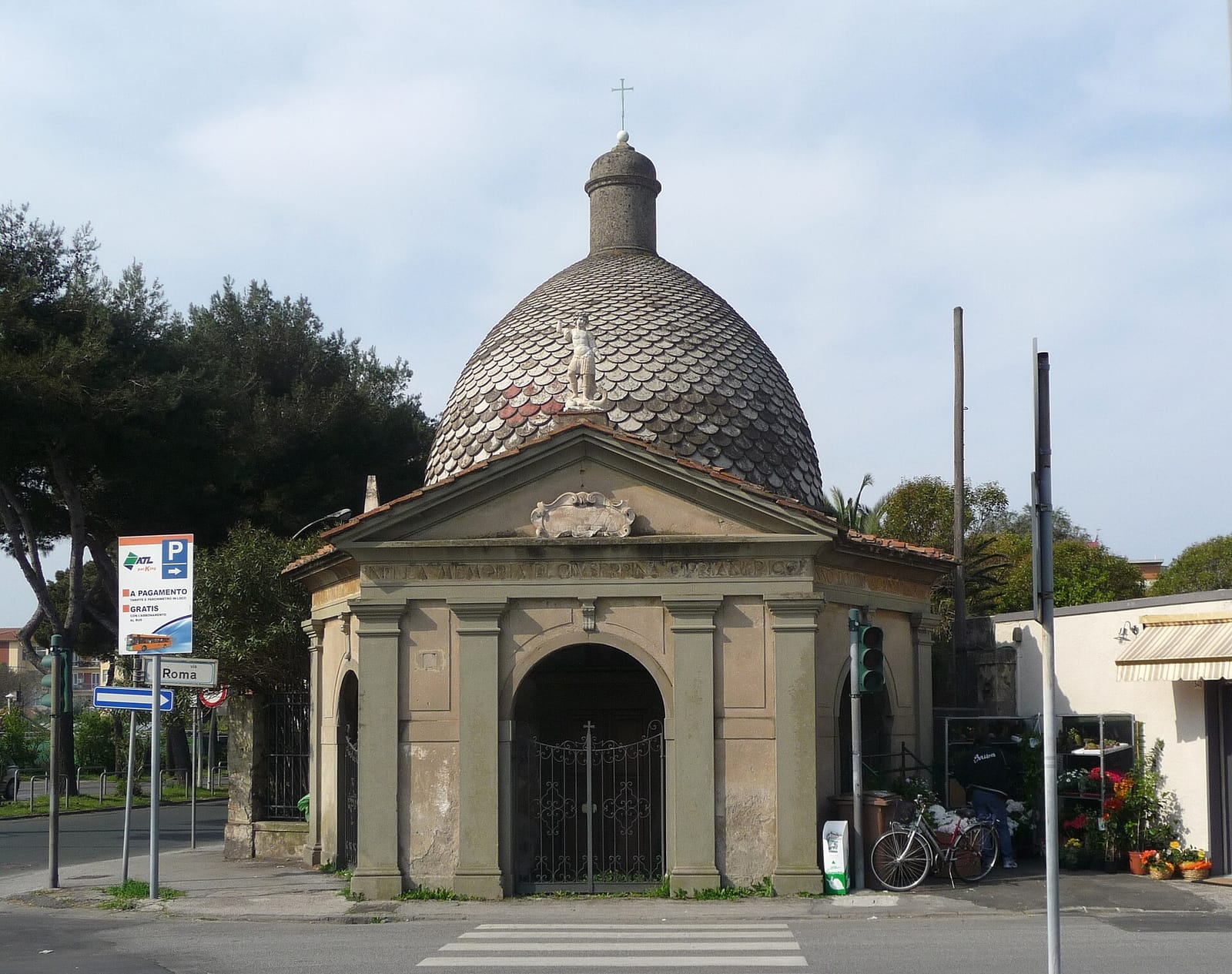 Aurelia bar photo 2