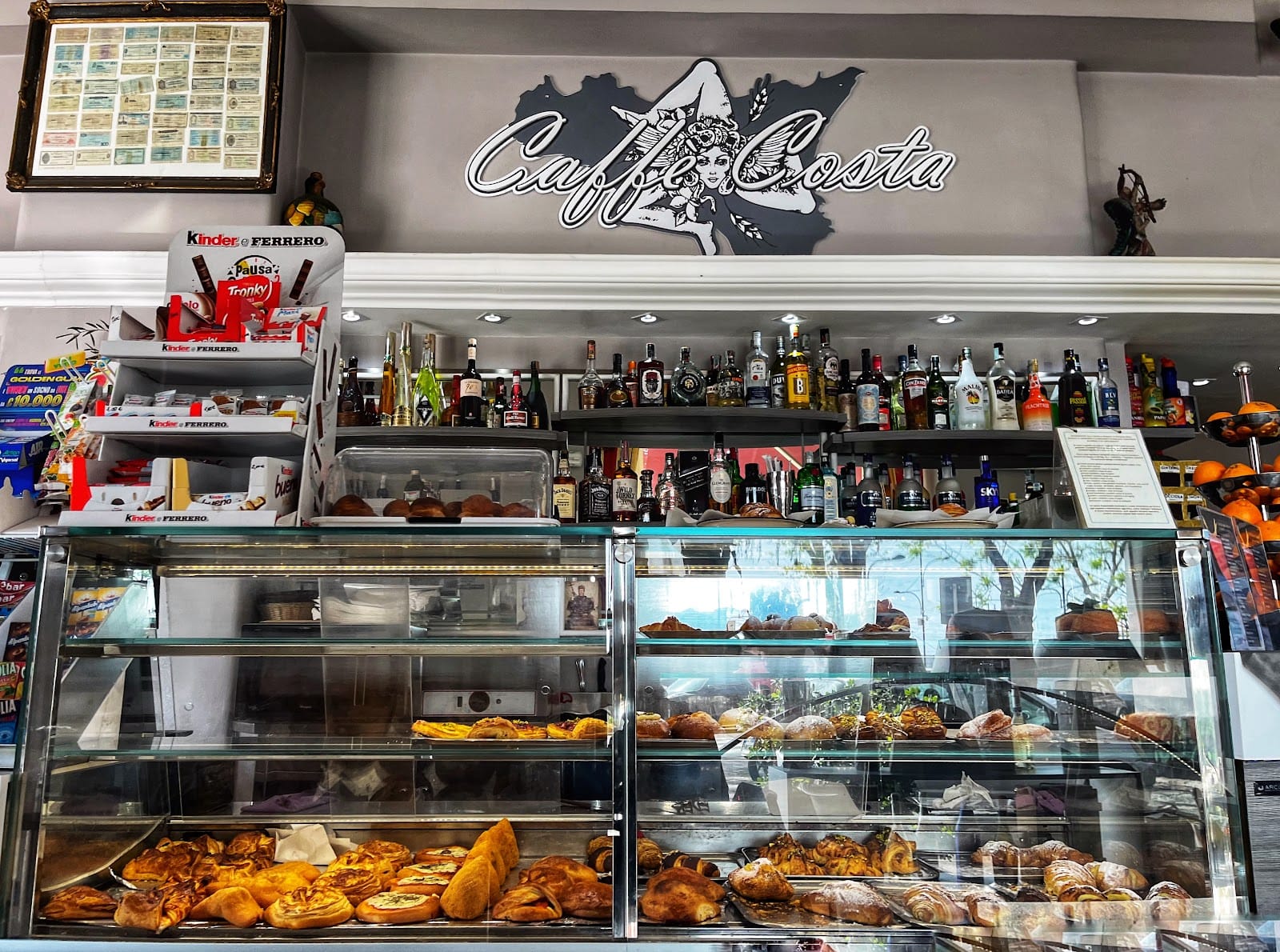 Caffè Costa