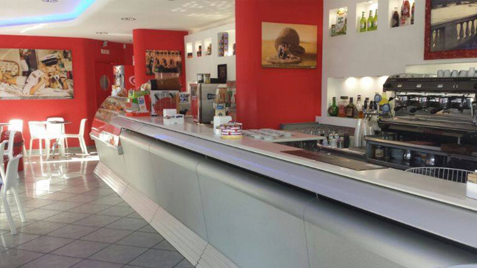 Movida Cafe