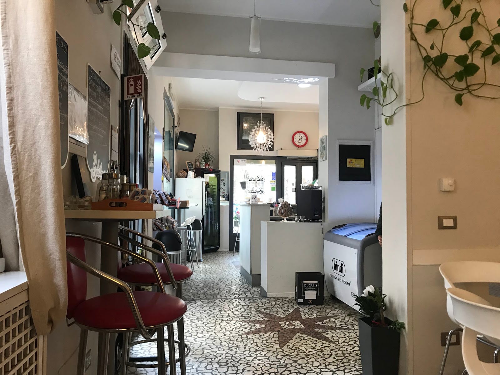 Etna Café
