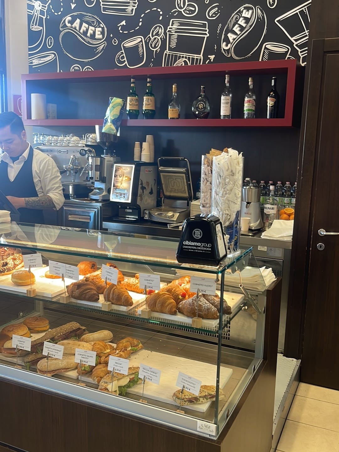 La bottega del Caffe Bar tabacchi