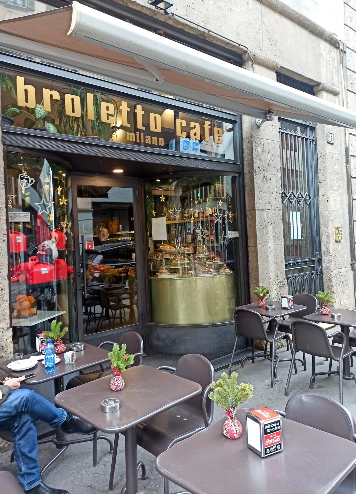 Broletto Cafe