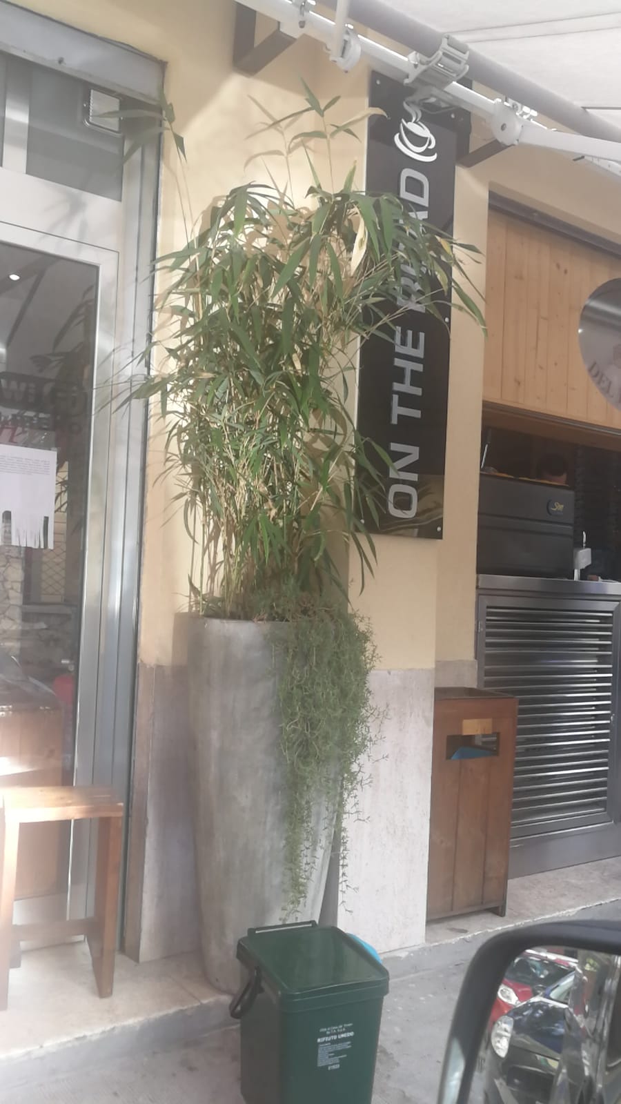On the road Cafè