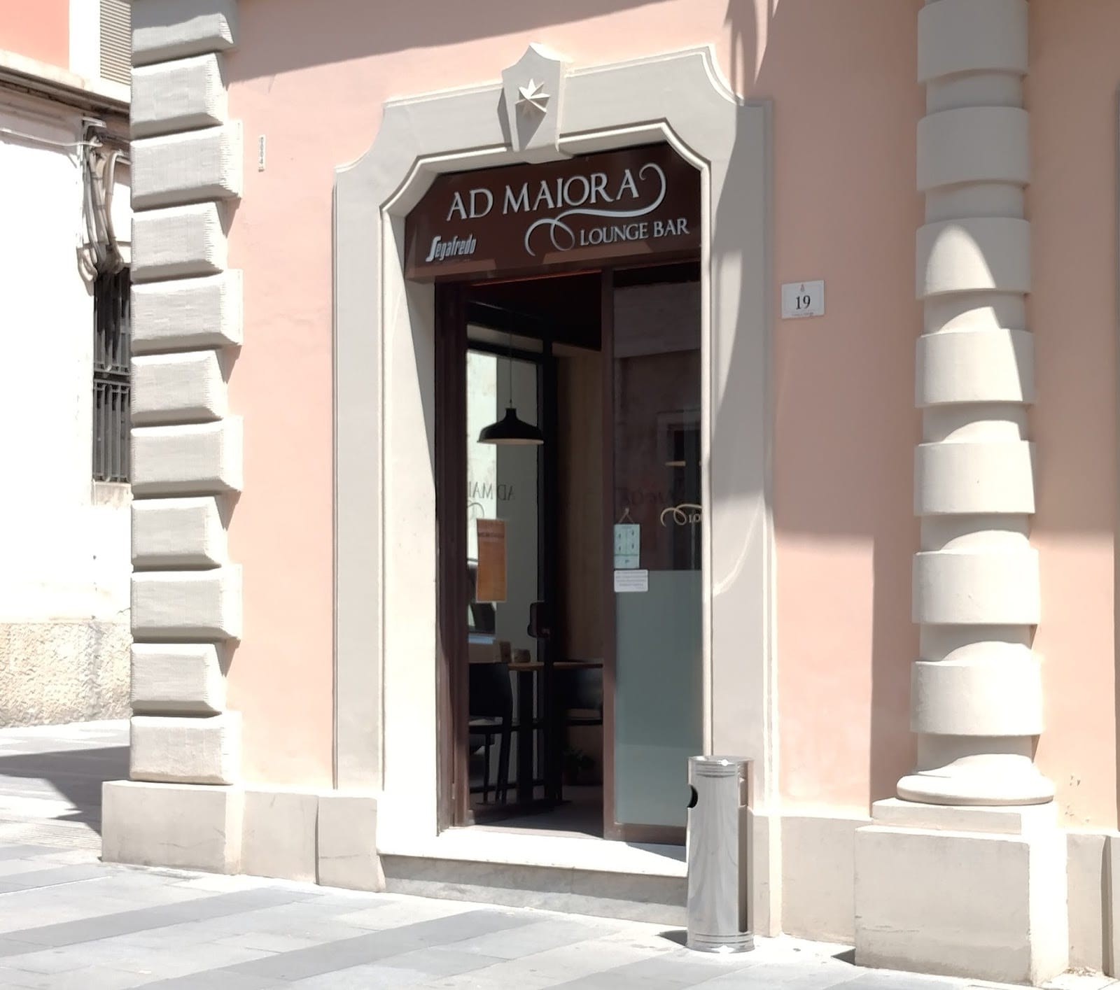 Ad Maiora Lounge Bar