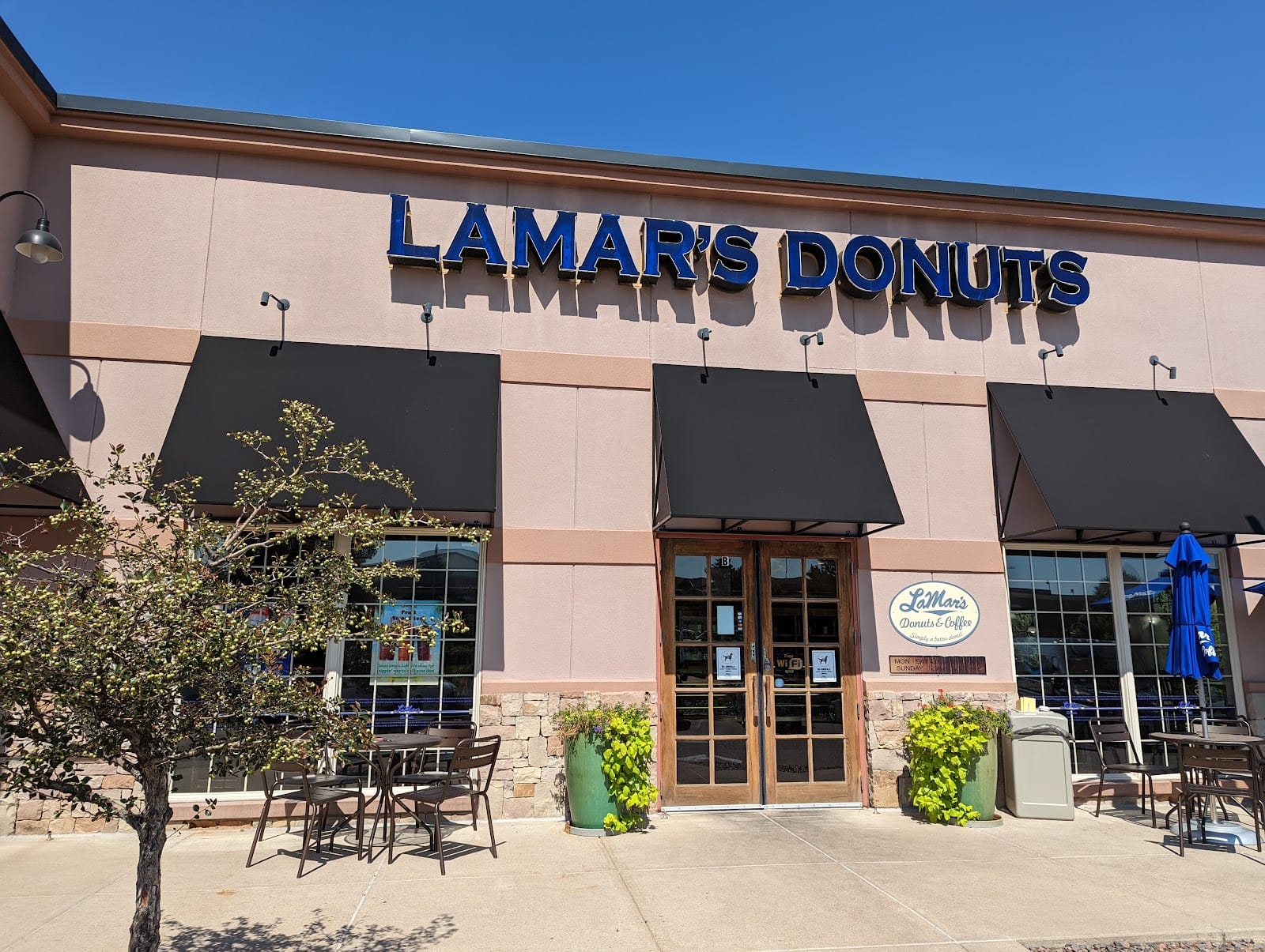 Lamar's Donuts