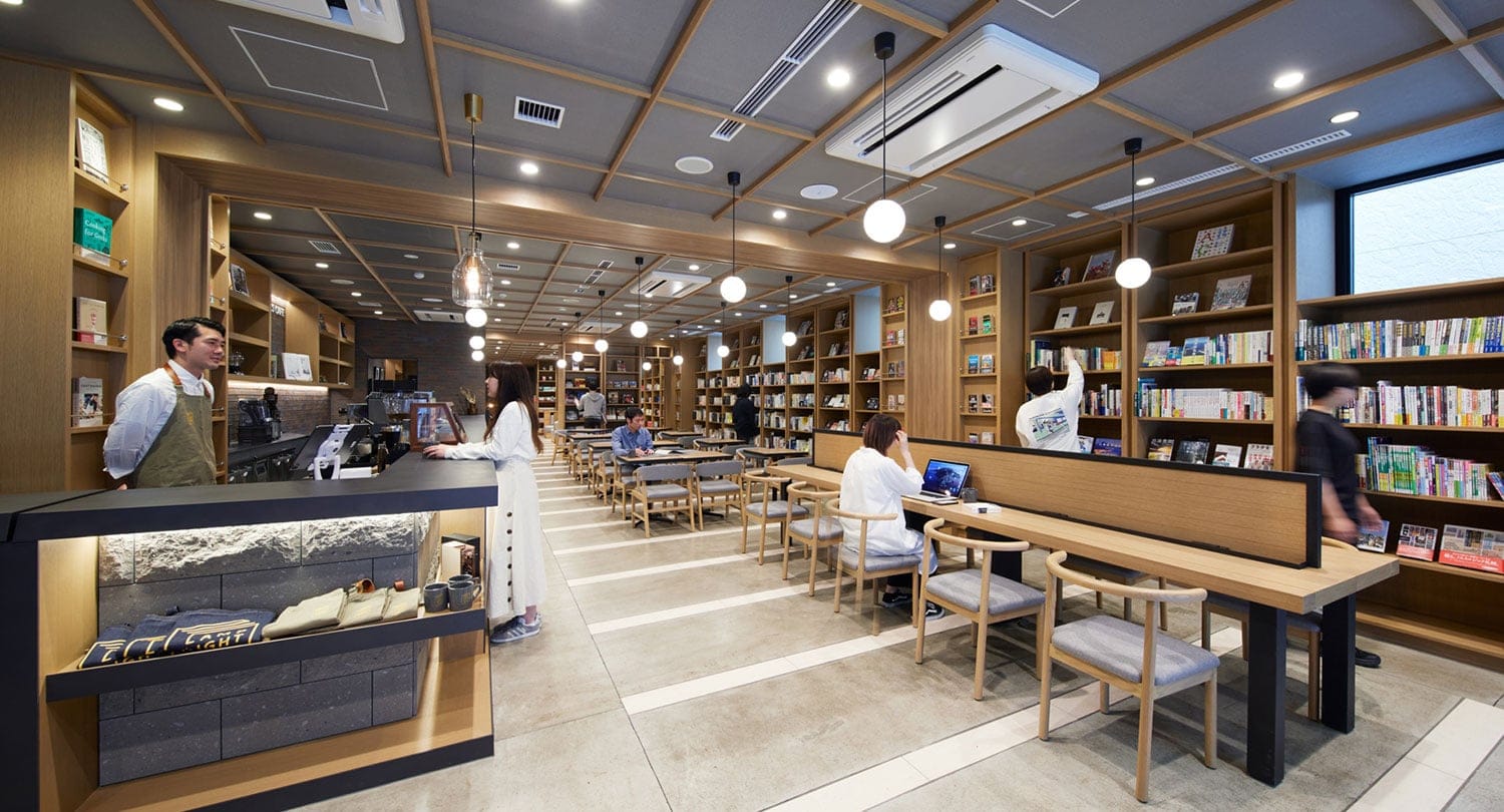 LAMP LIGHT BOOKS CAFE 札幌