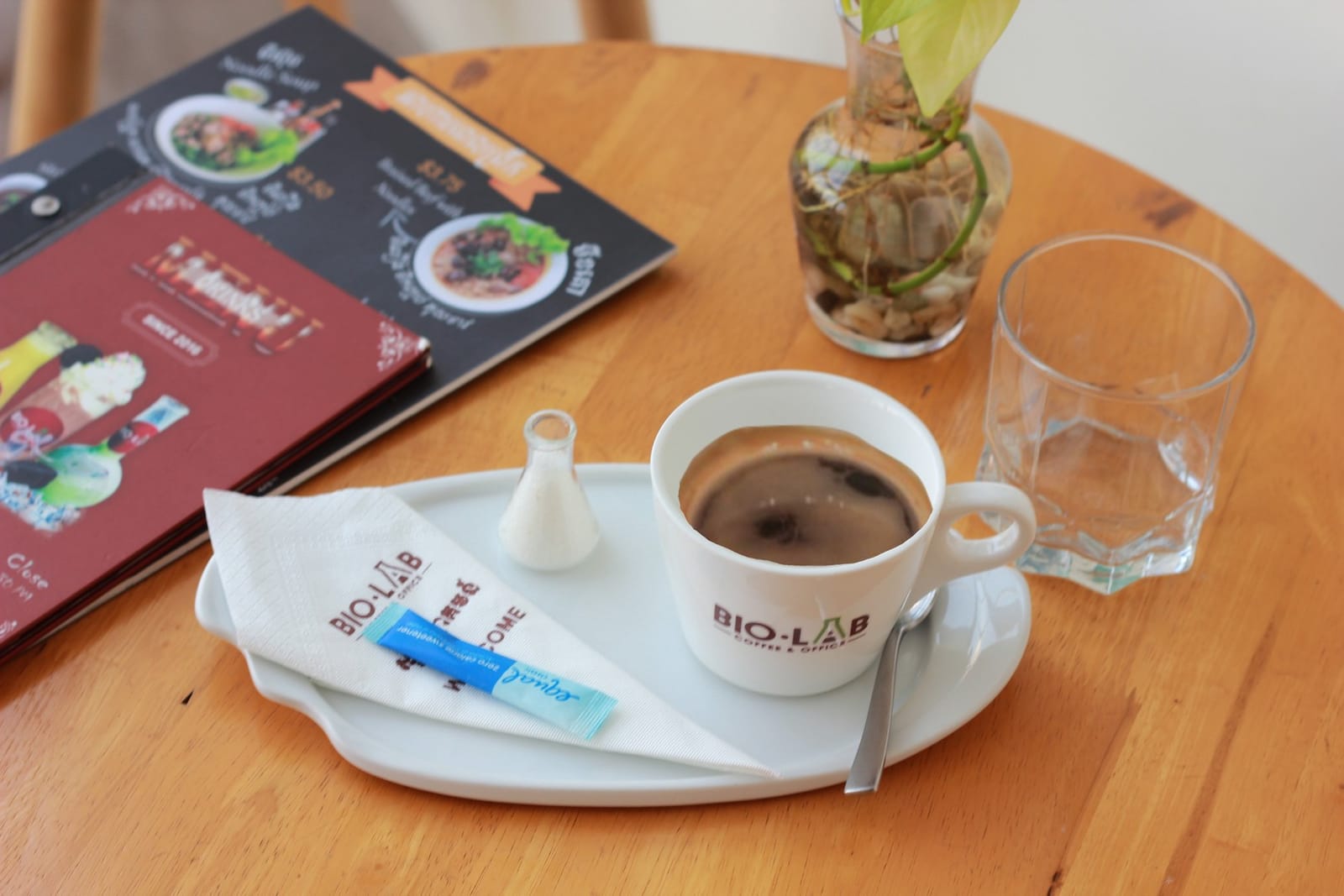 BioLab Café