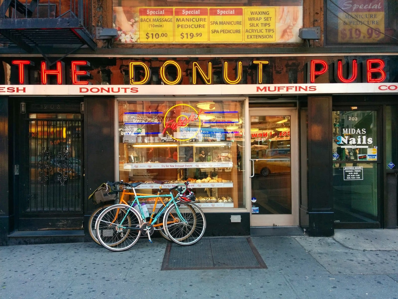 The Donut Pub