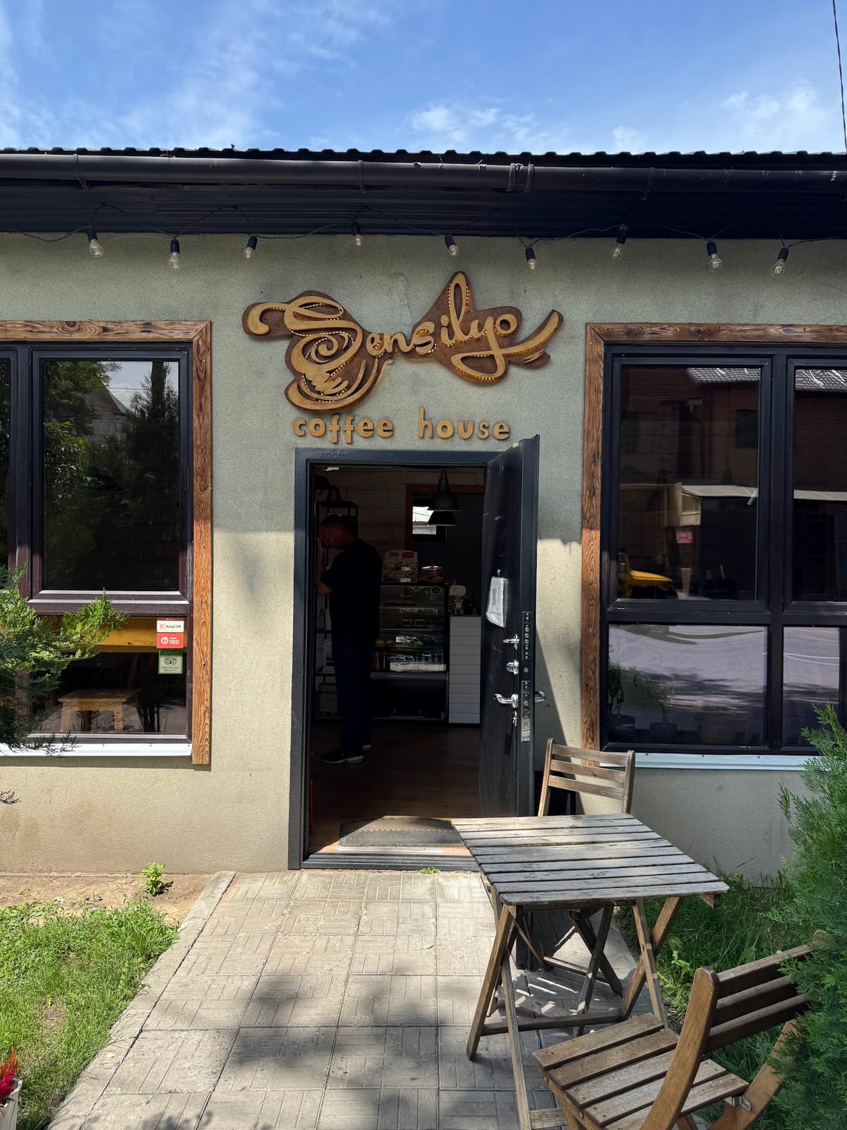 Sensilyo Coffee house