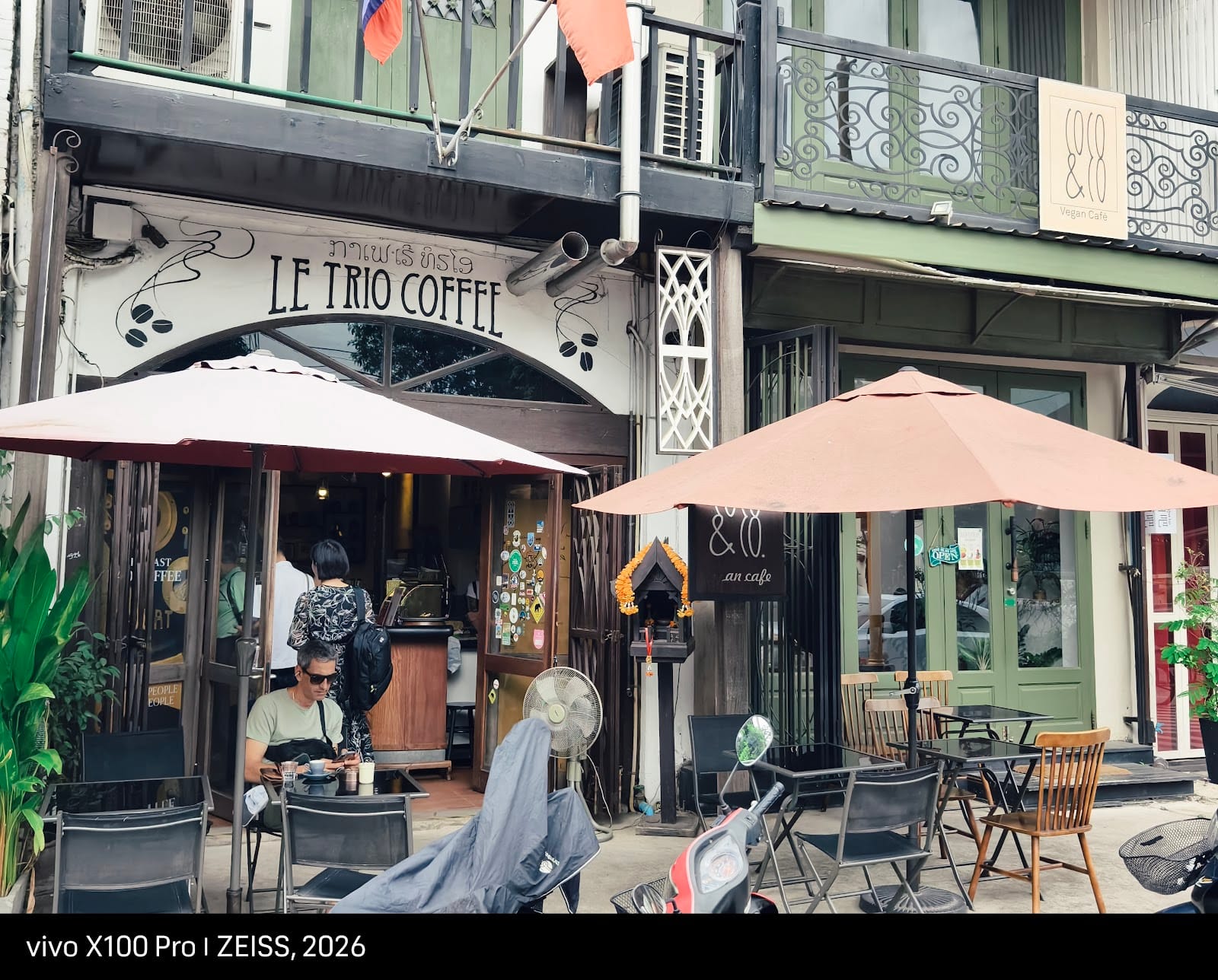 Le Trio Coffee