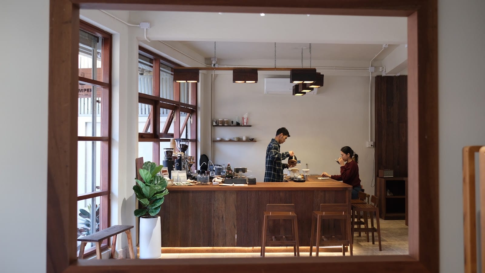 The Tamper Coffee & Craft