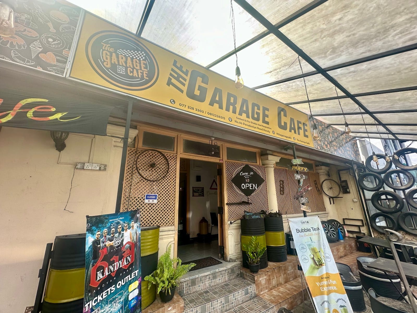 Garage Cafe