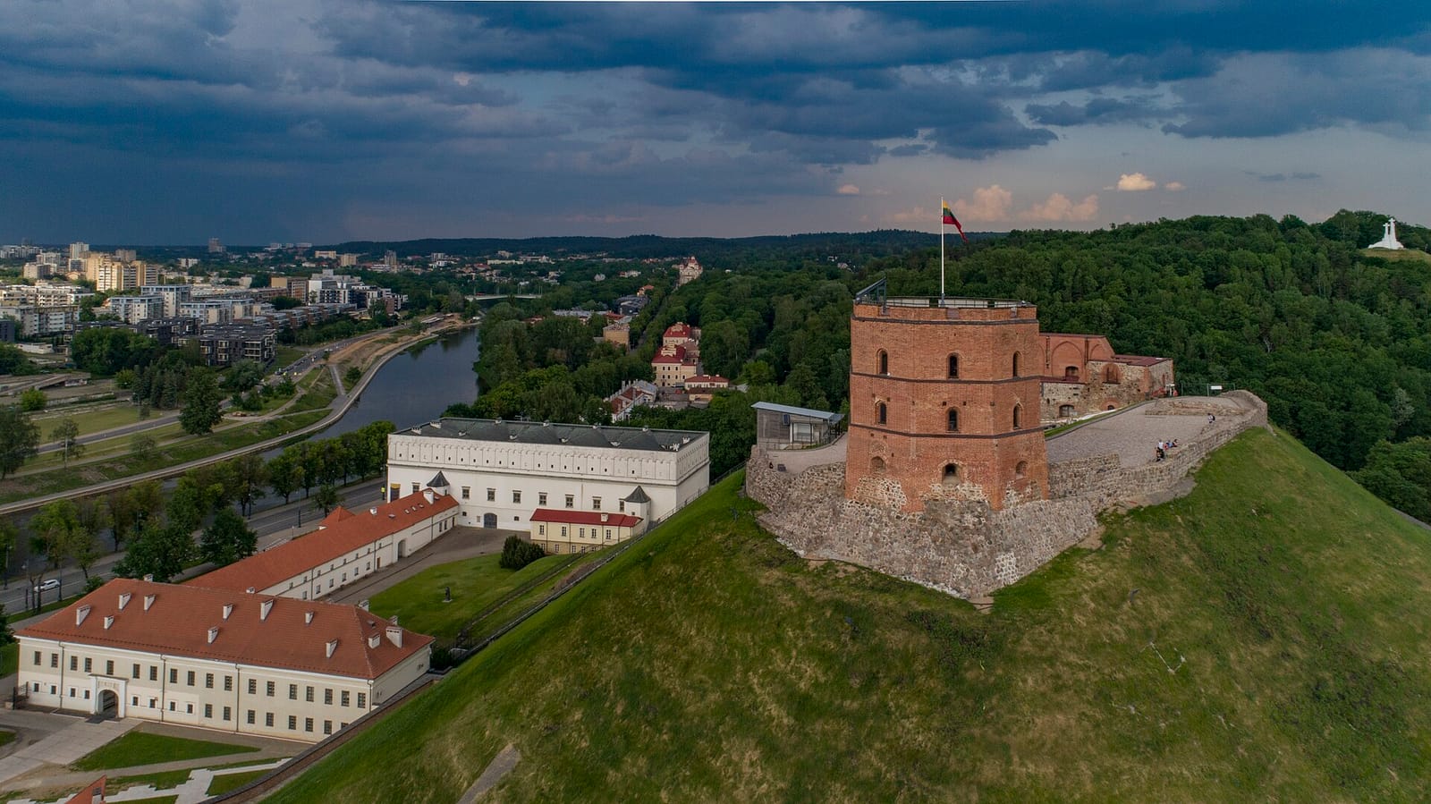 Valdovų rūmų kavinė photo 4