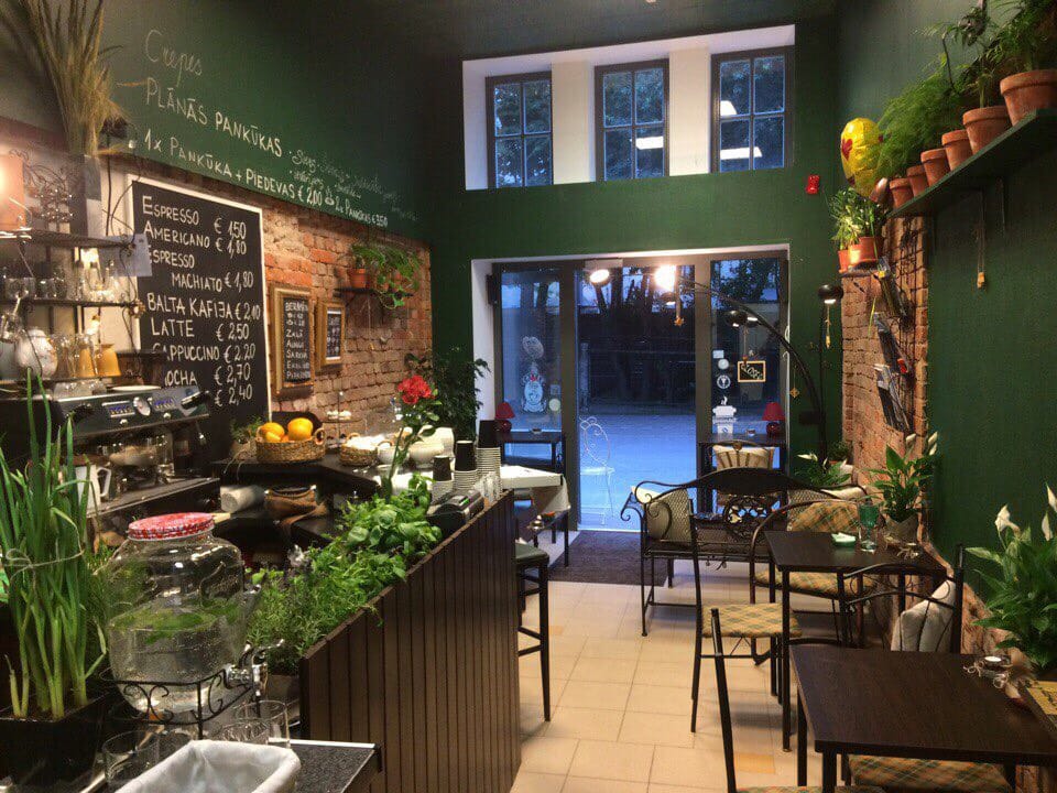 VĒJŠ Cafe