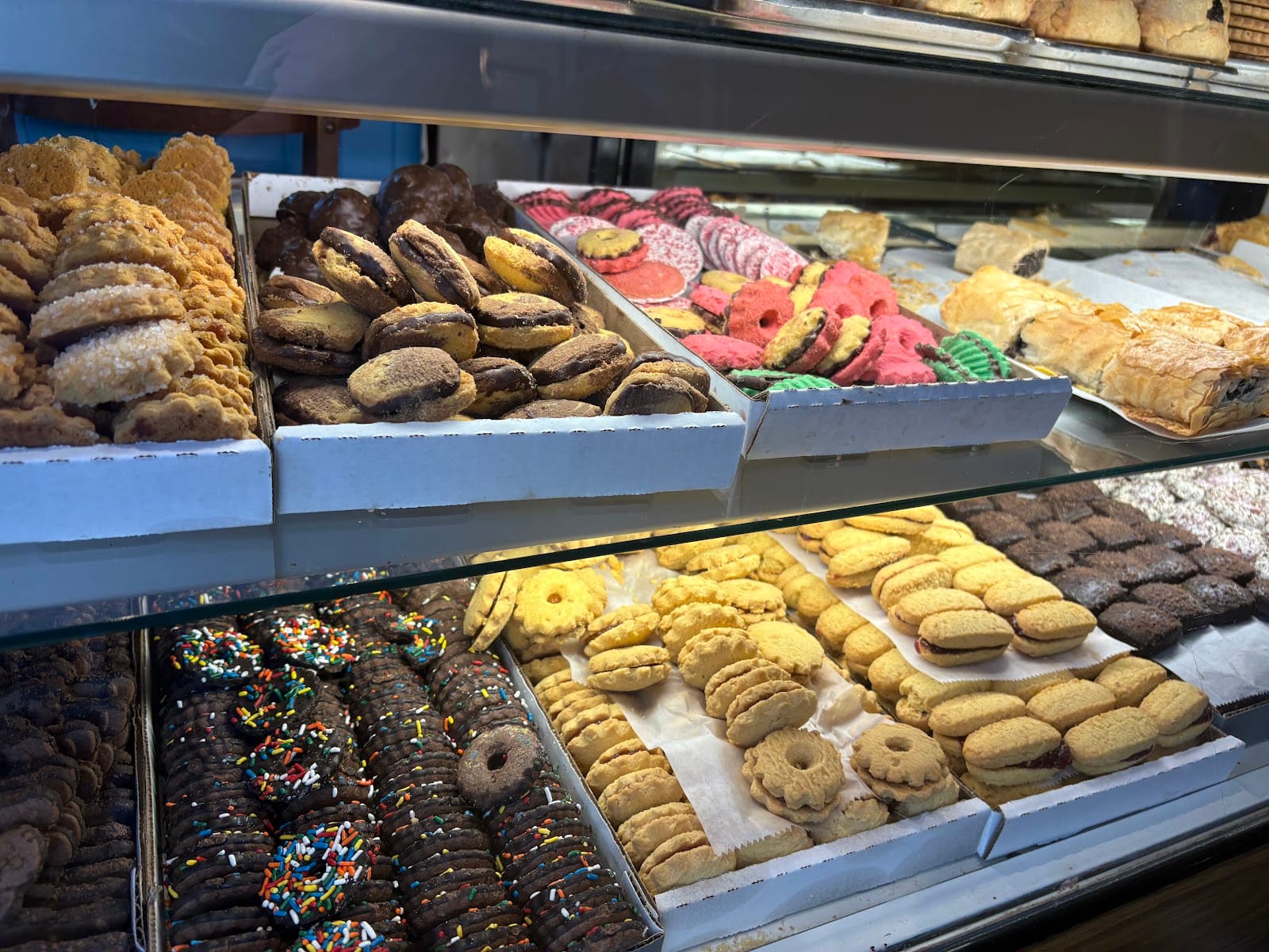 Hungarian Pastry Shop