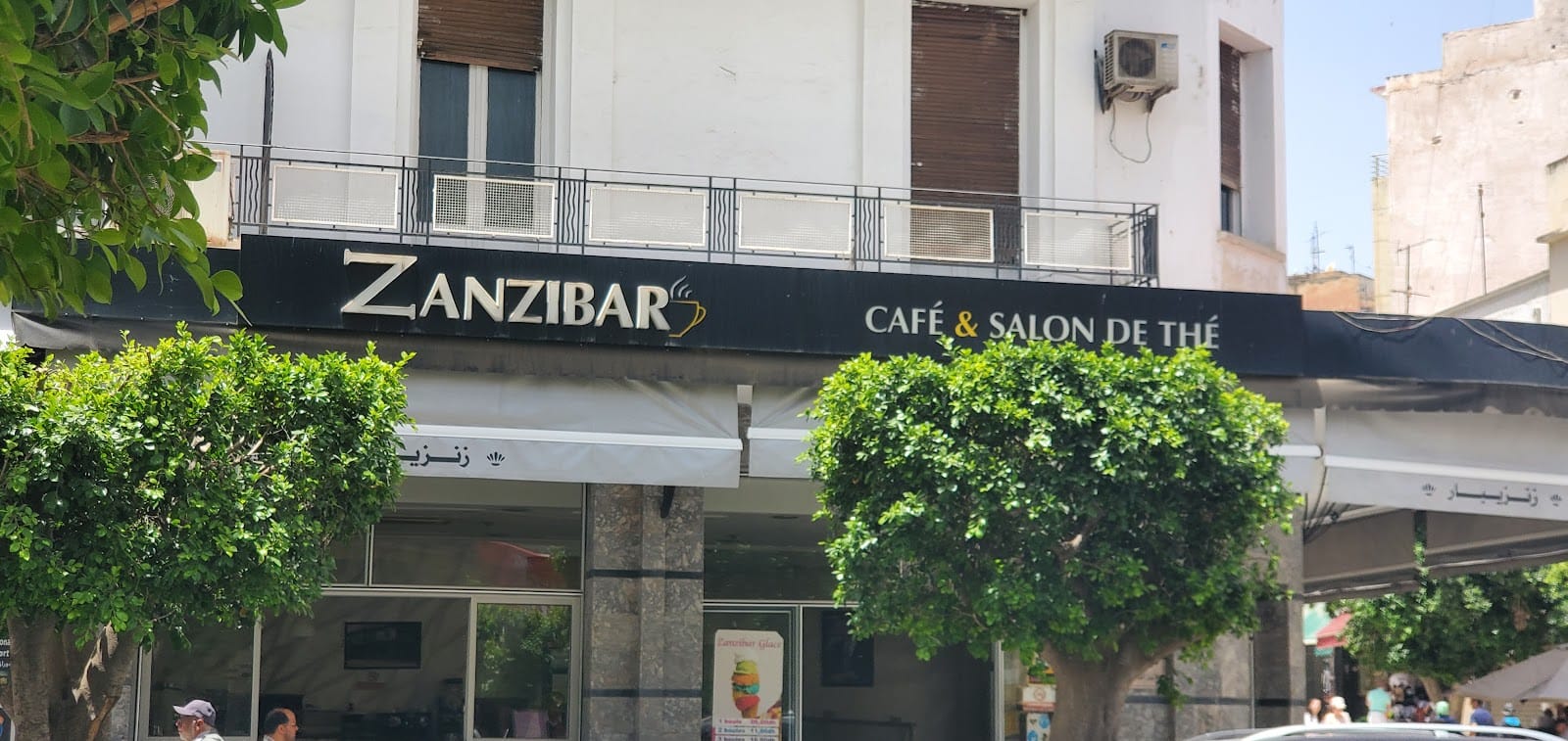Zanzibar café