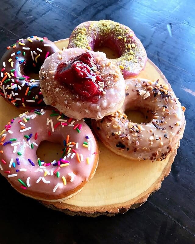 Dun-Well Doughnuts photo 8