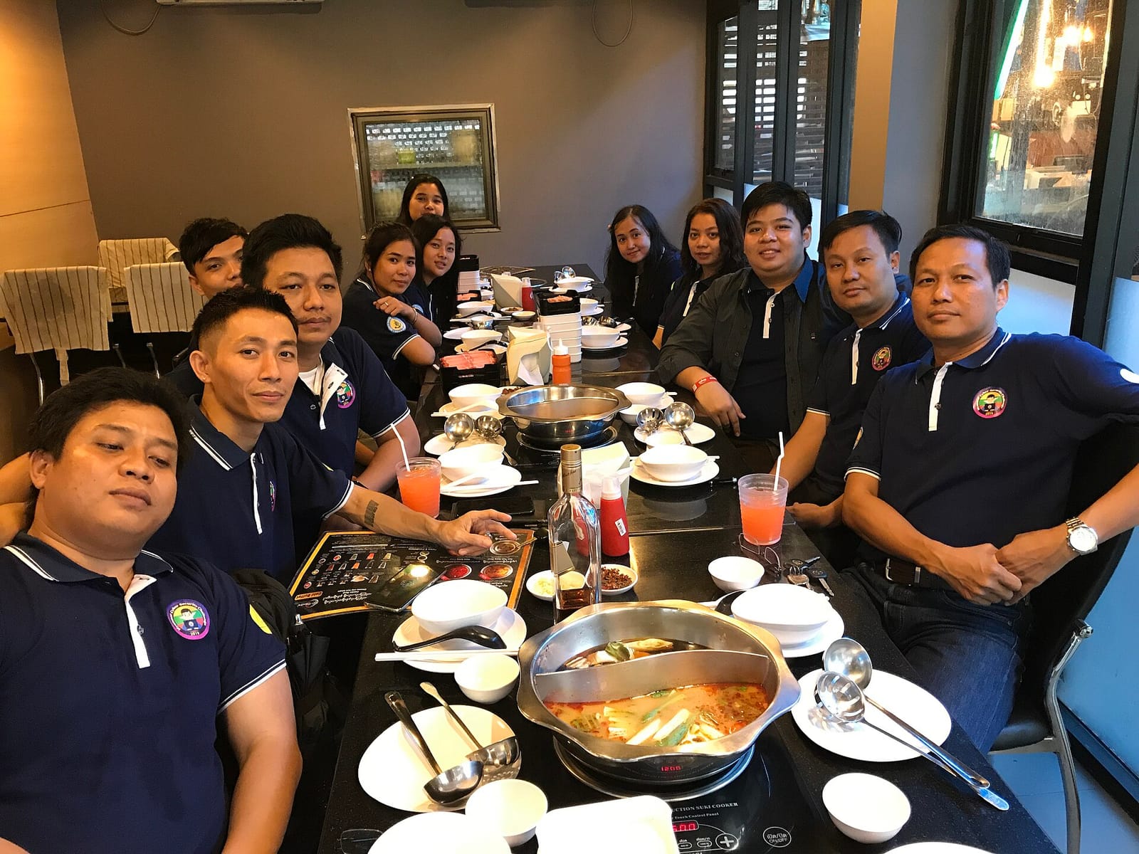 ေကာင္းသန္႔ Food Centre