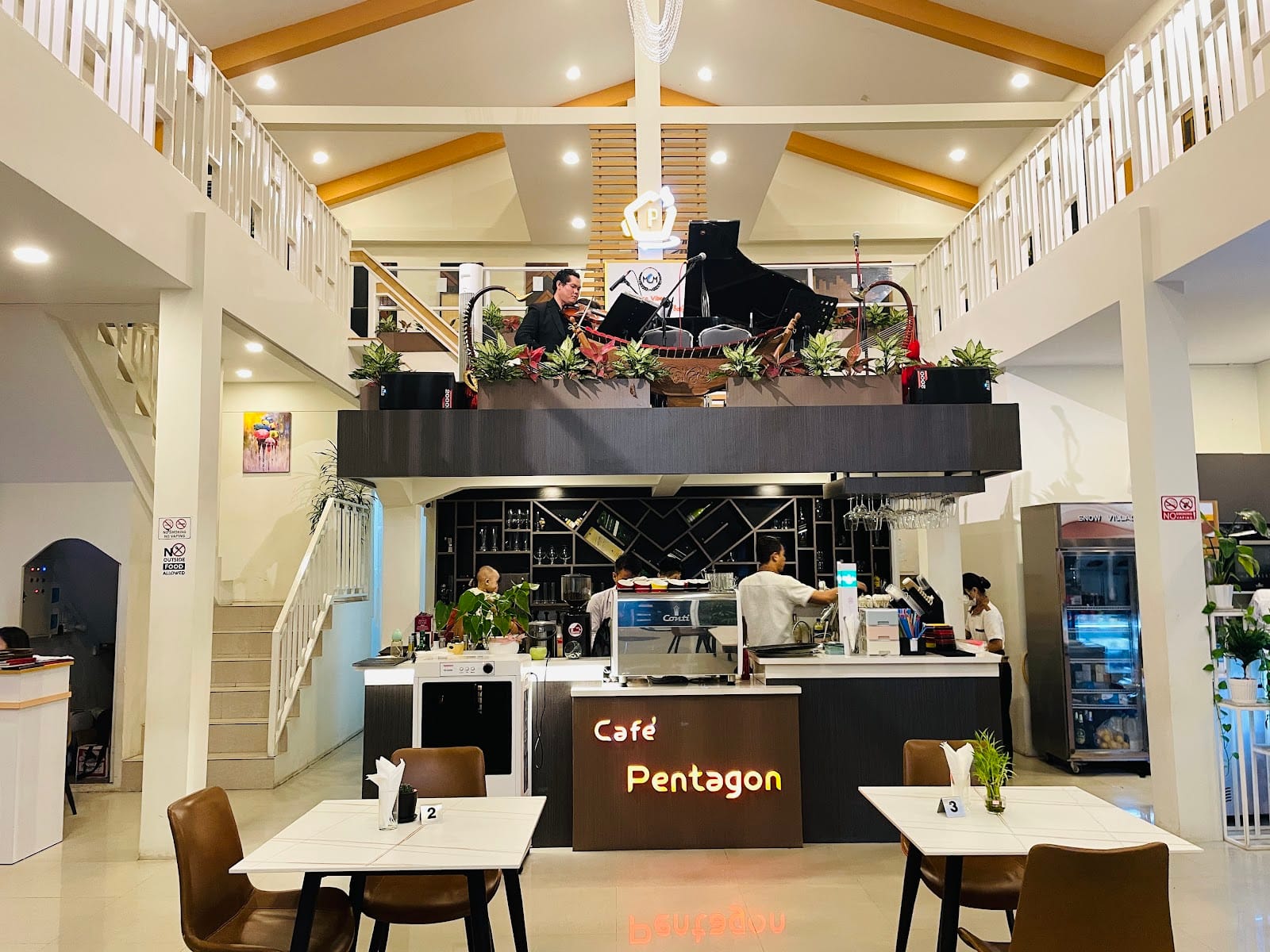 Cafe Pentagon