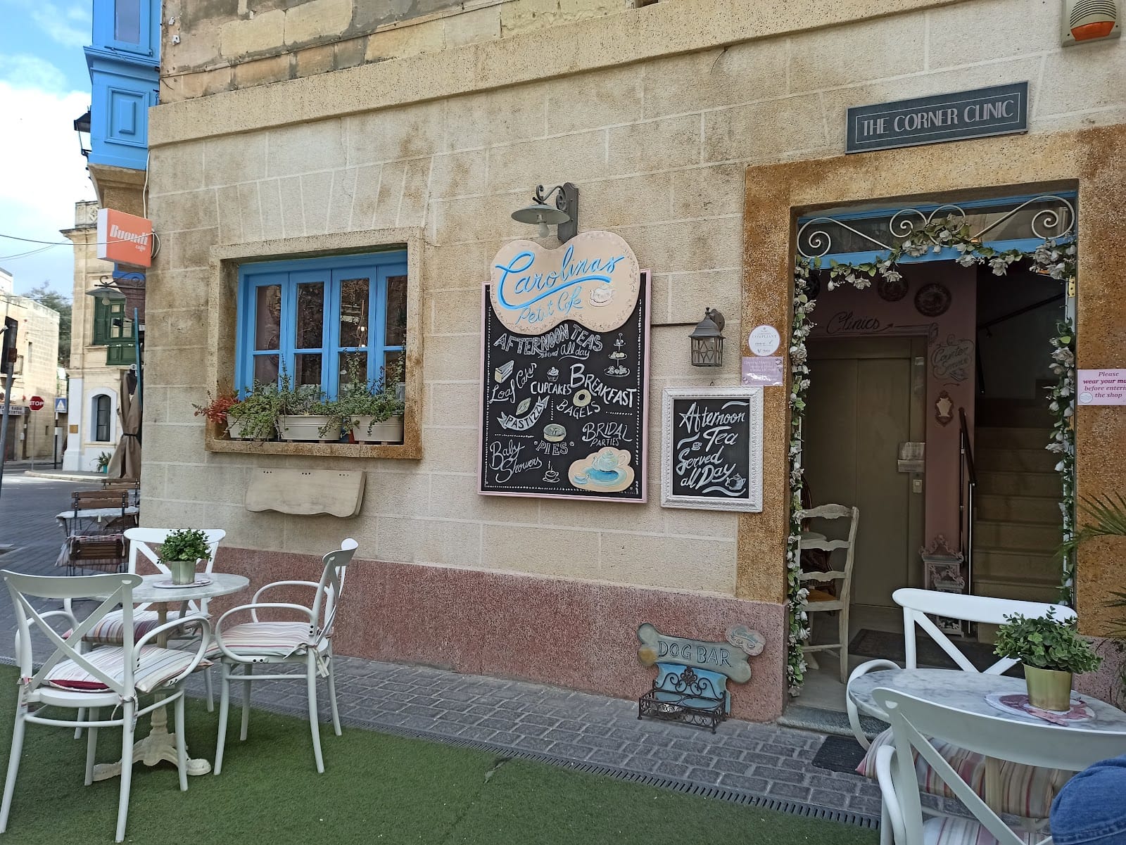 Carolina's Petit Cafe