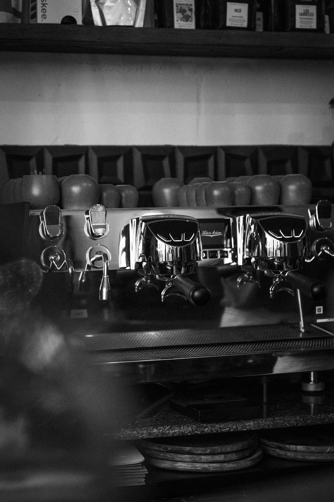 COFFEE & strangers Espresso Bar