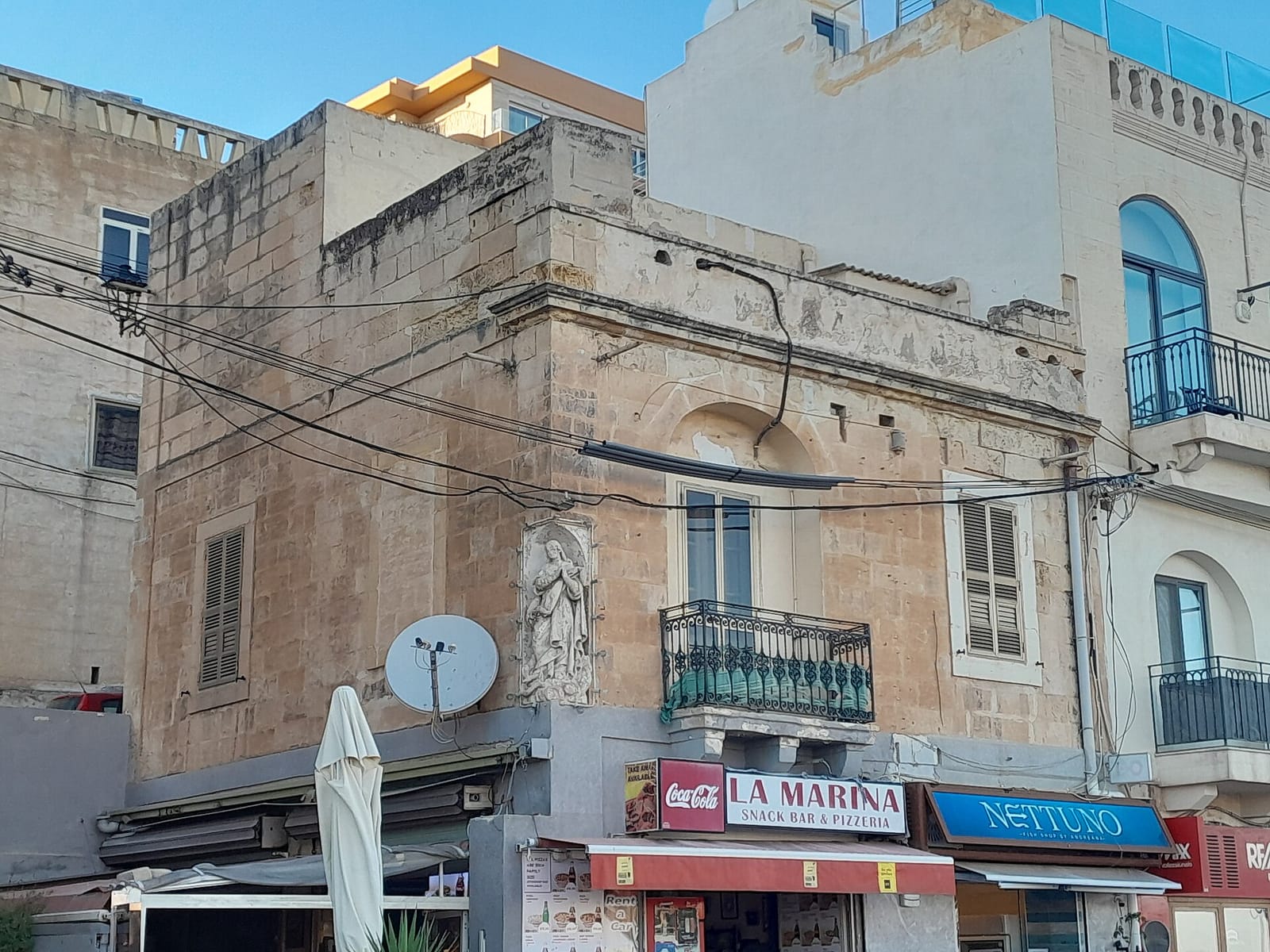 Coffee Circus Connections / Marsaskala photo 4
