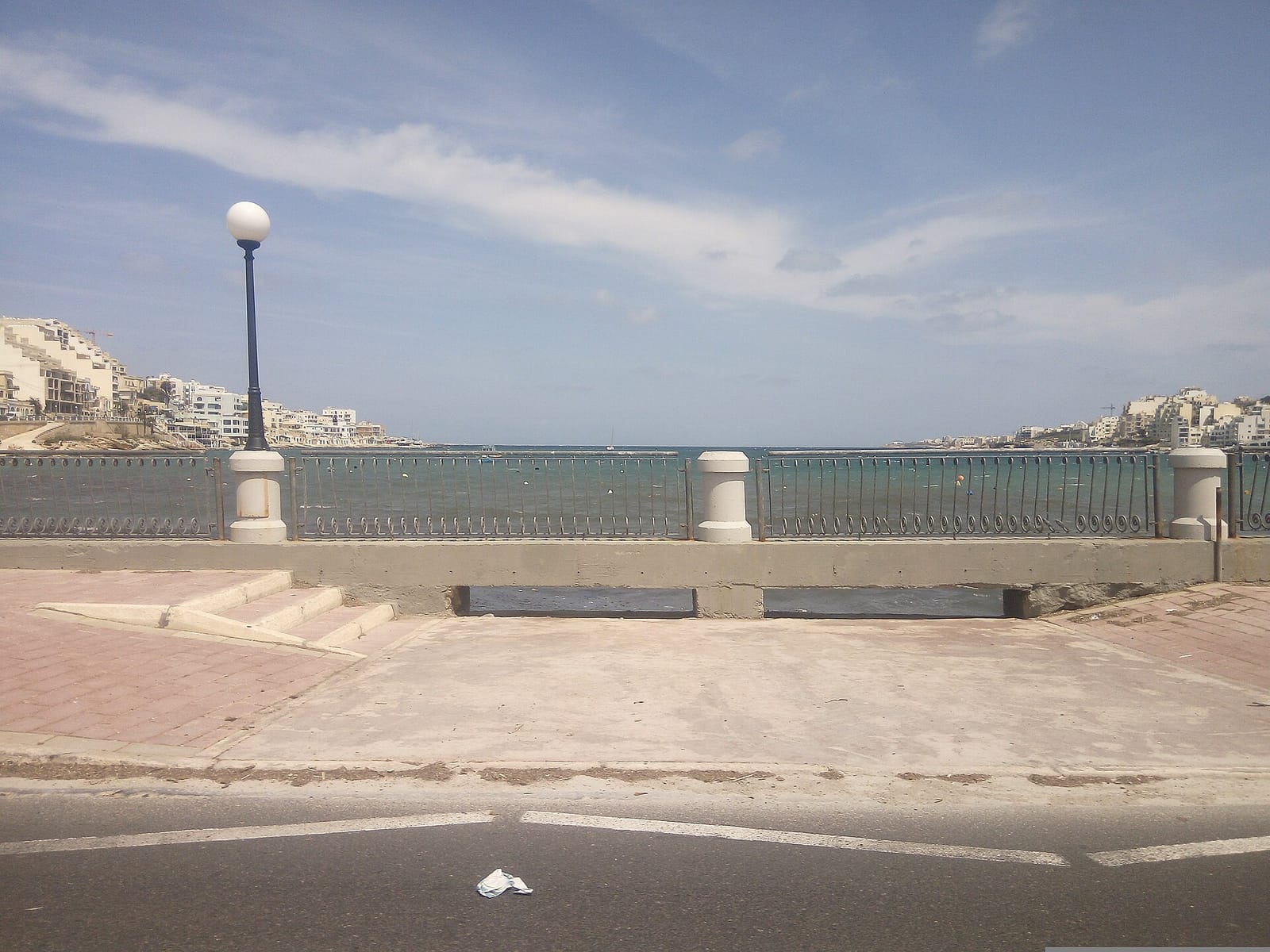 Xemxija Pitstop photo 3
