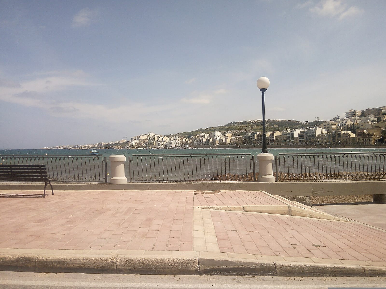 Xemxija Pitstop photo 2