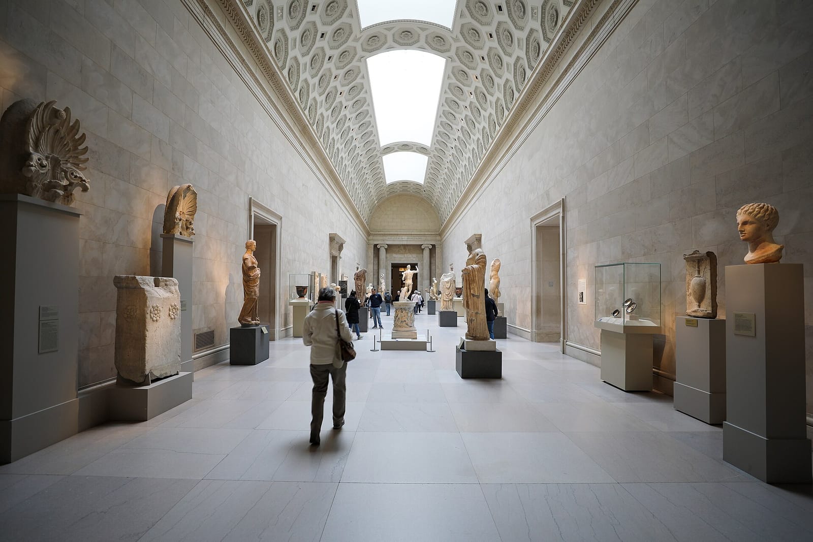 American Wing Café