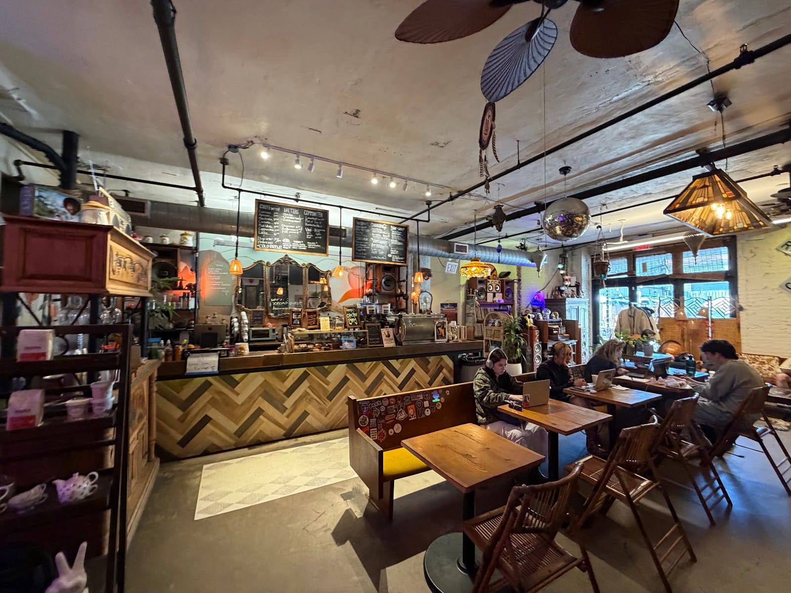 Crossroads Cafe
