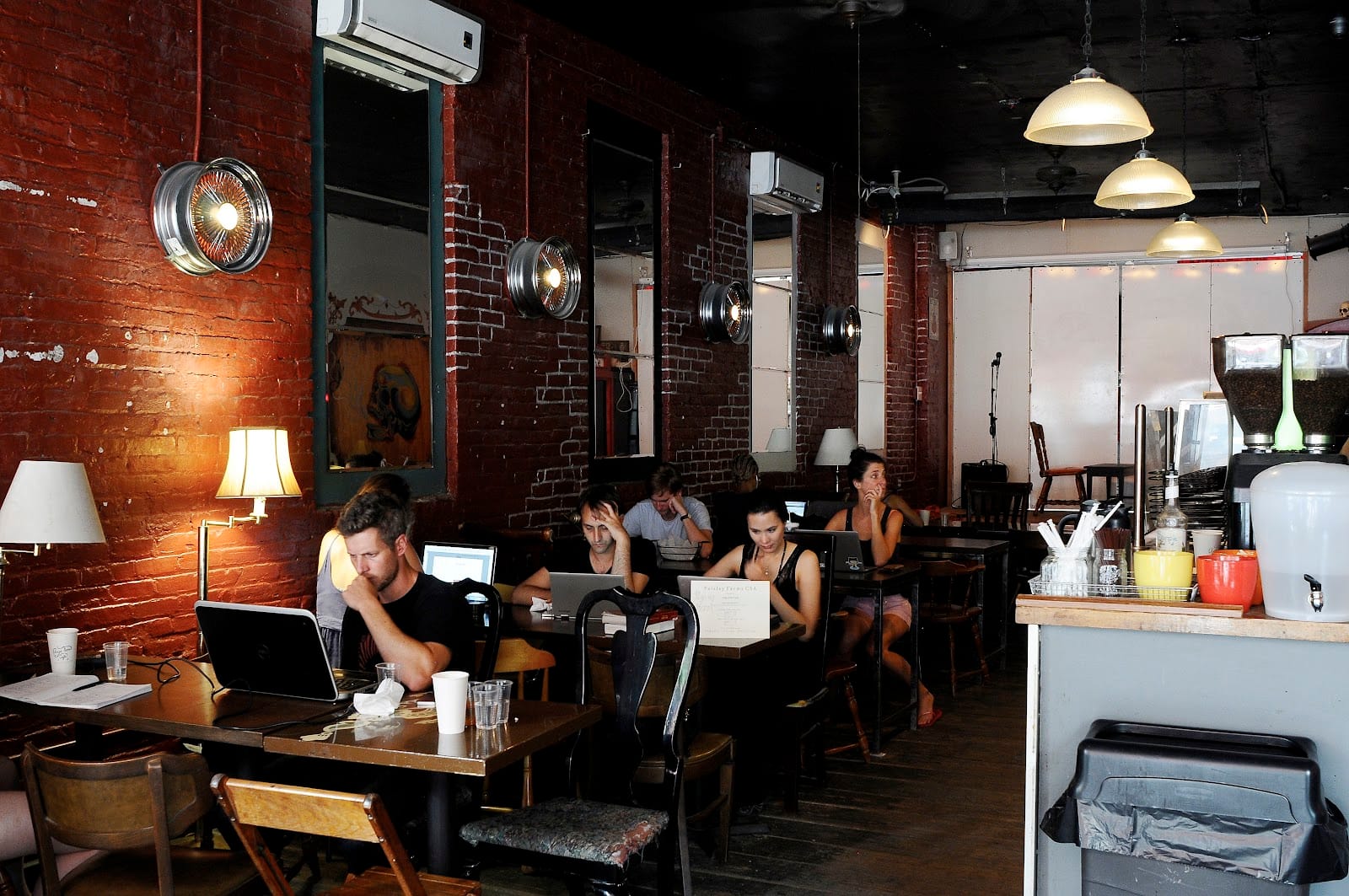 Ange Noir Cafe