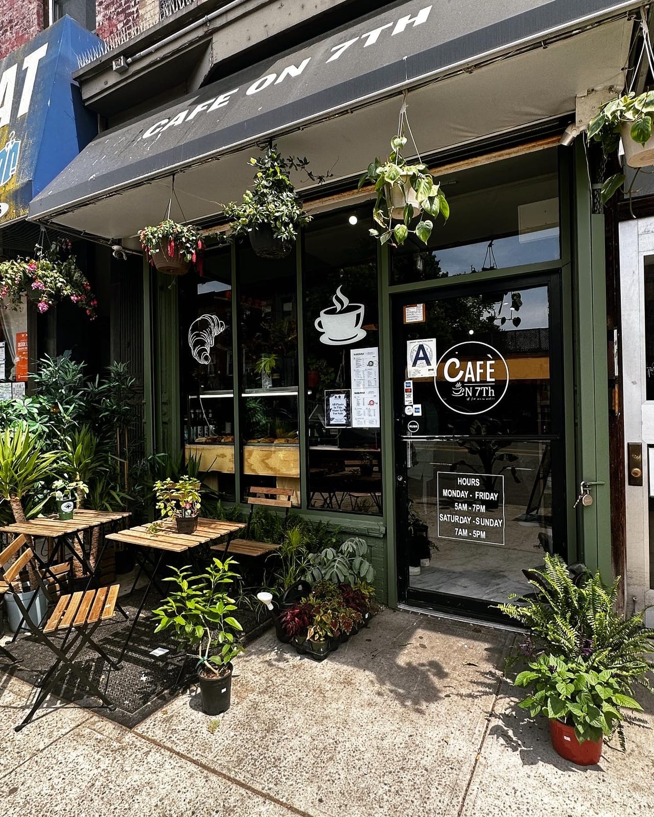 Cafe on 7th
