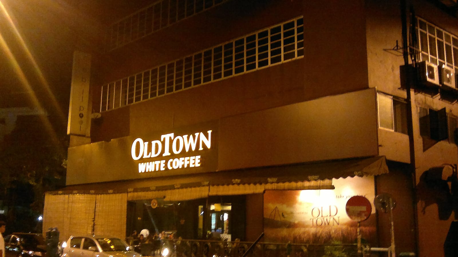 The Coffee Bean & Tea Leaf photo 4