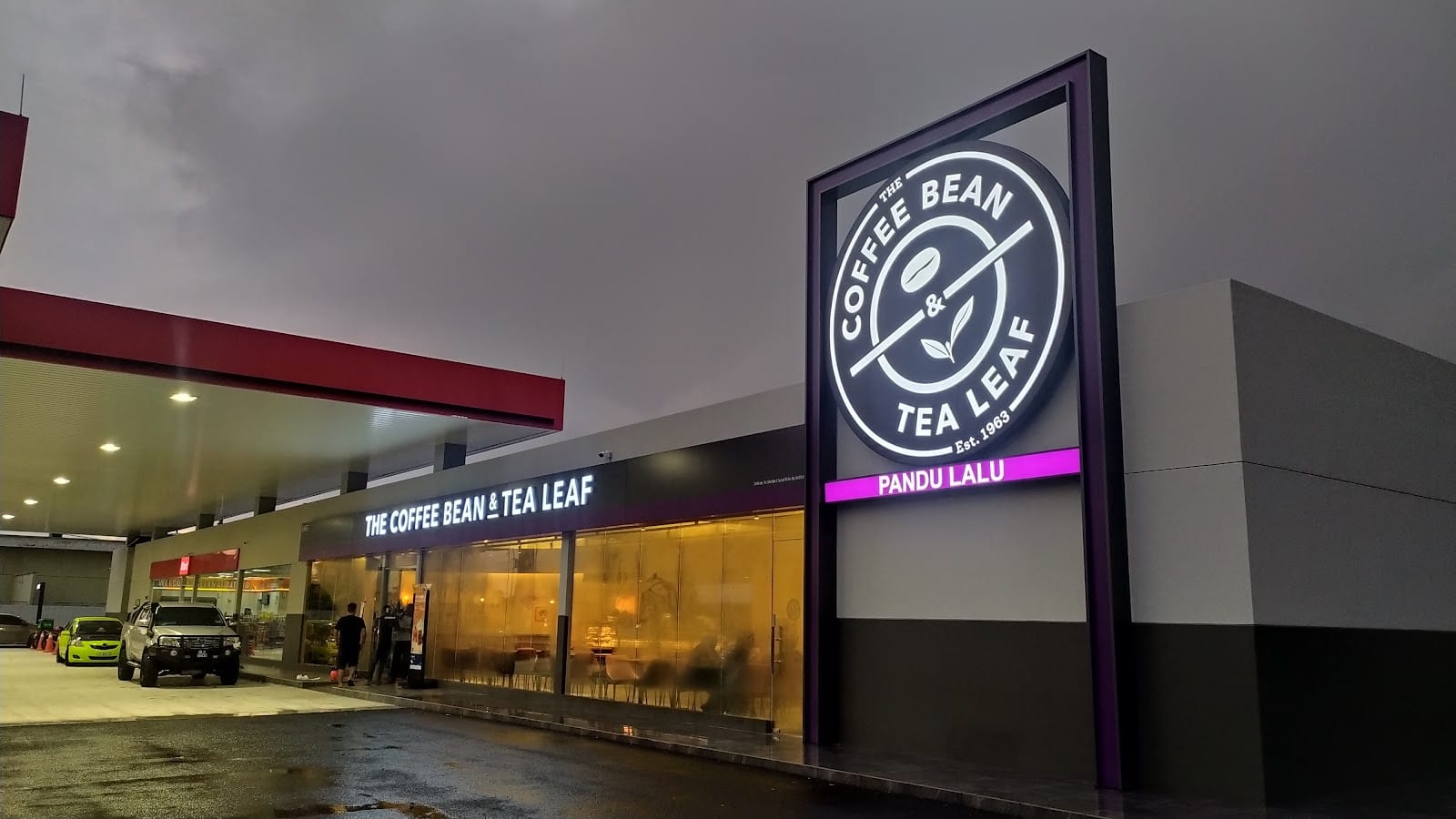 The Coffee Bean & Tea Leaf