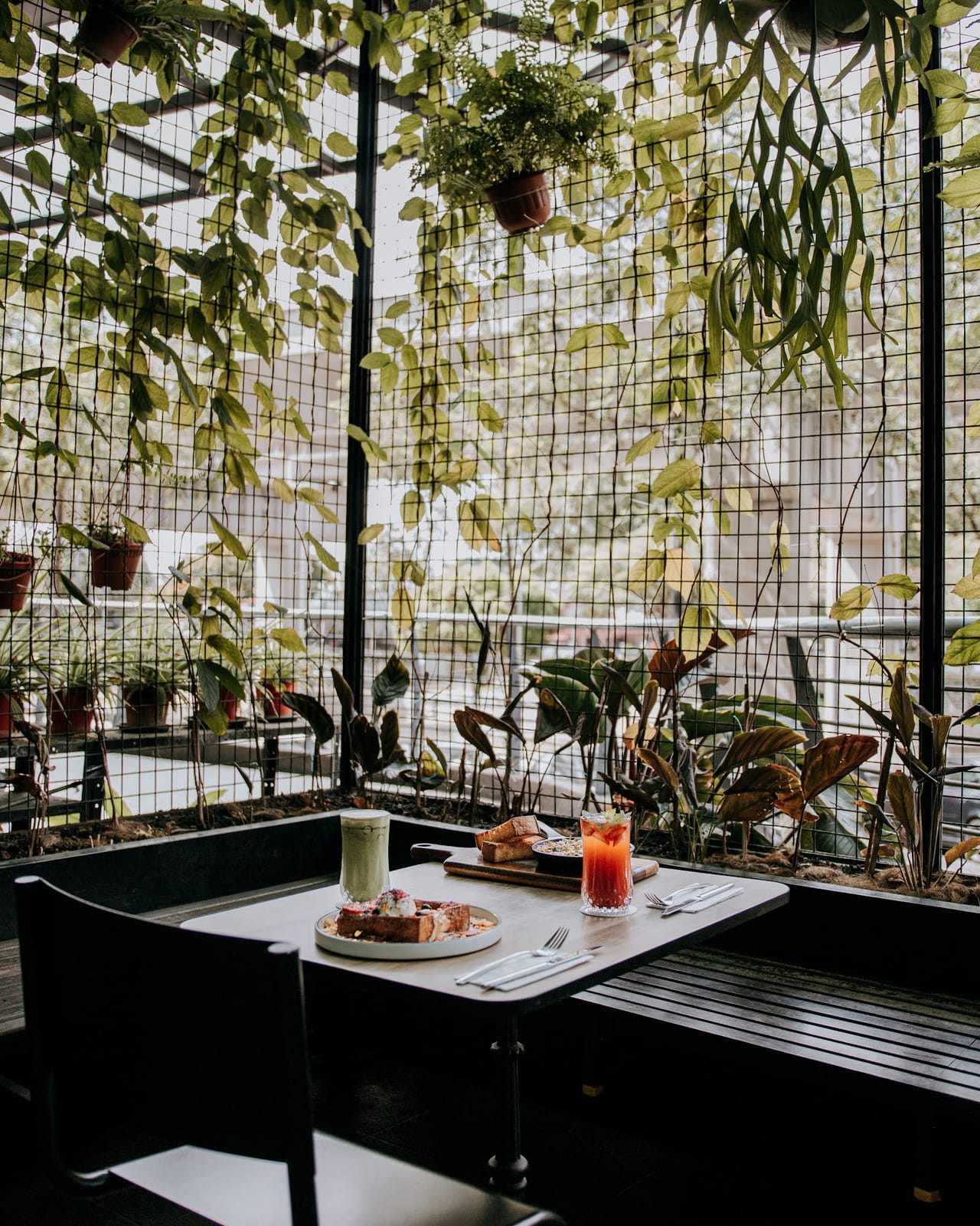 Naj & Belle Cafe SS15 Courtyard