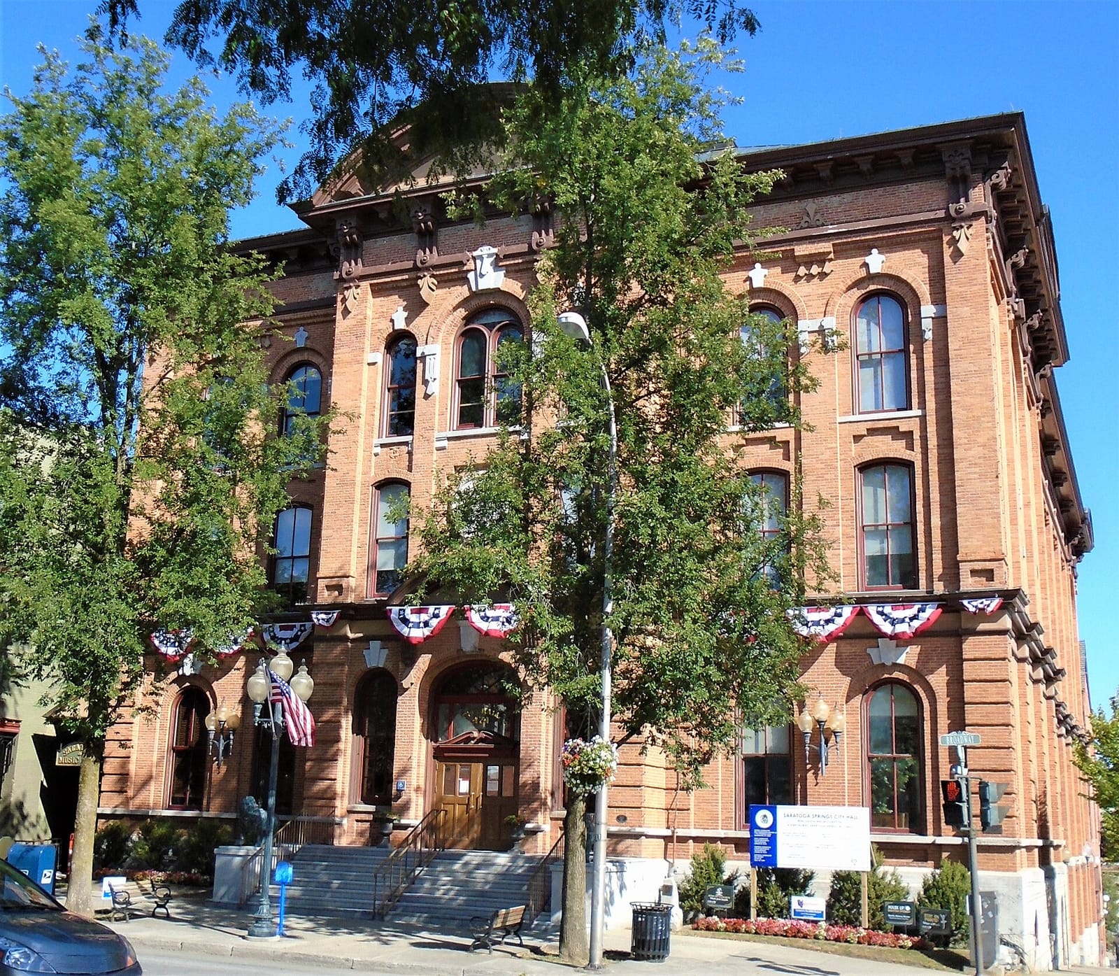 Compton's Restaurant photo 4