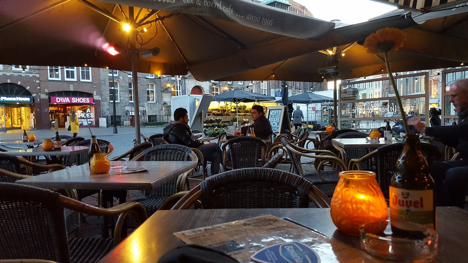 Jeronimus Eet en Borrel Cafe